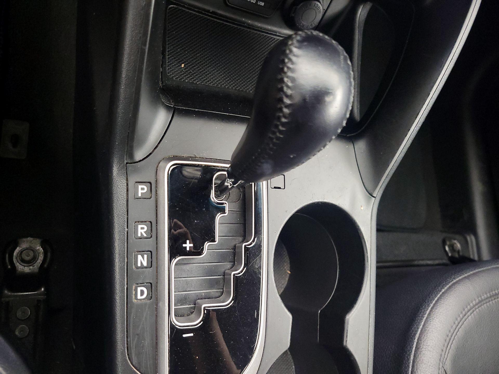 Thumbnail: 2013 Hyundai Tucson - 16