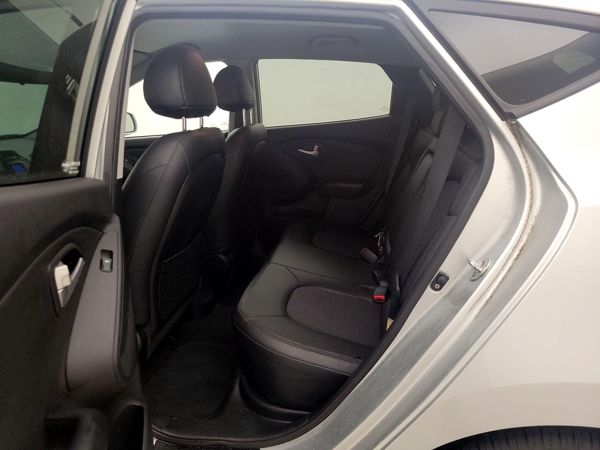 Thumbnail: 2013 Hyundai Tucson - 18