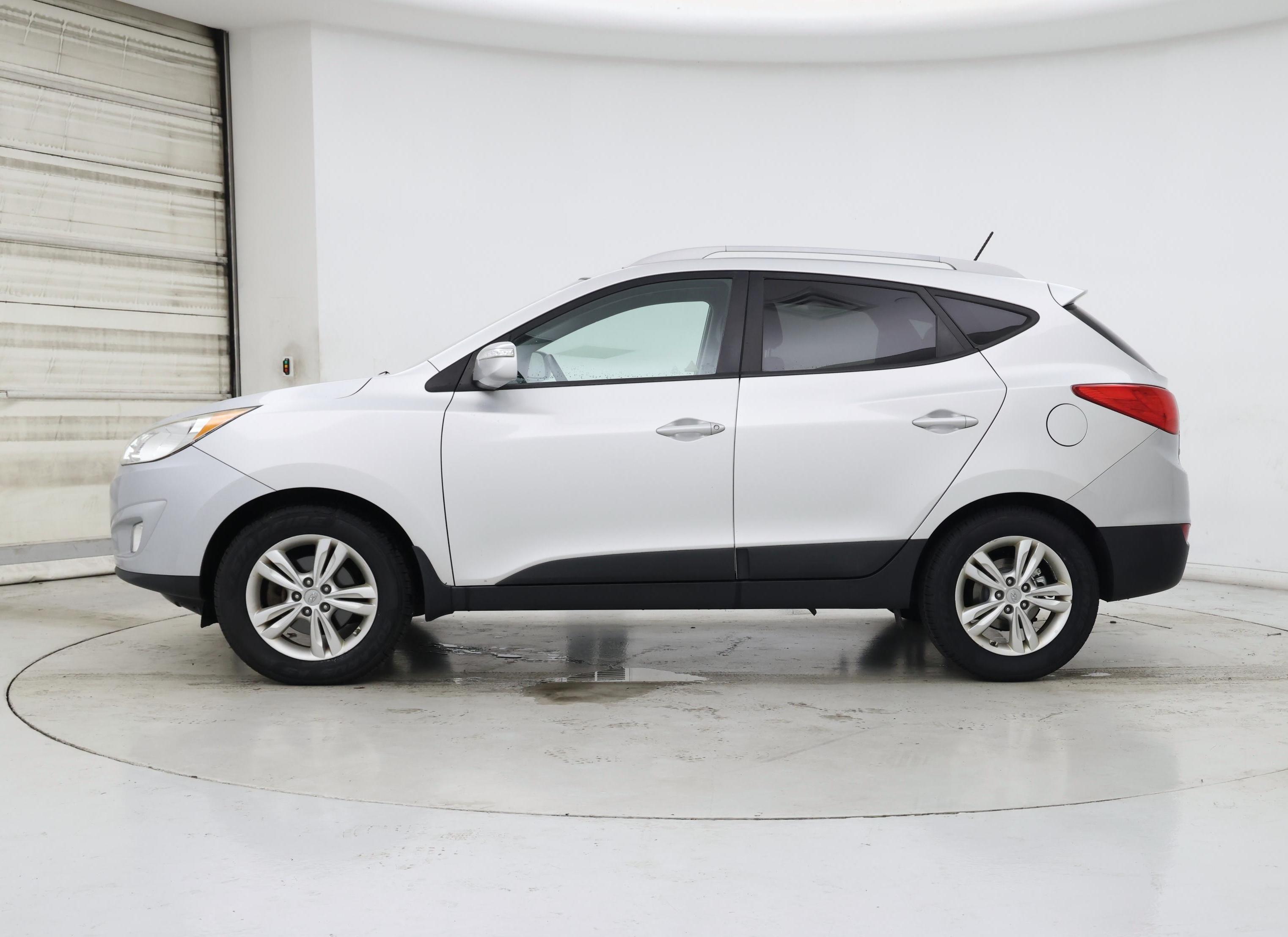 Thumbnail: 2013 Hyundai Tucson - 3