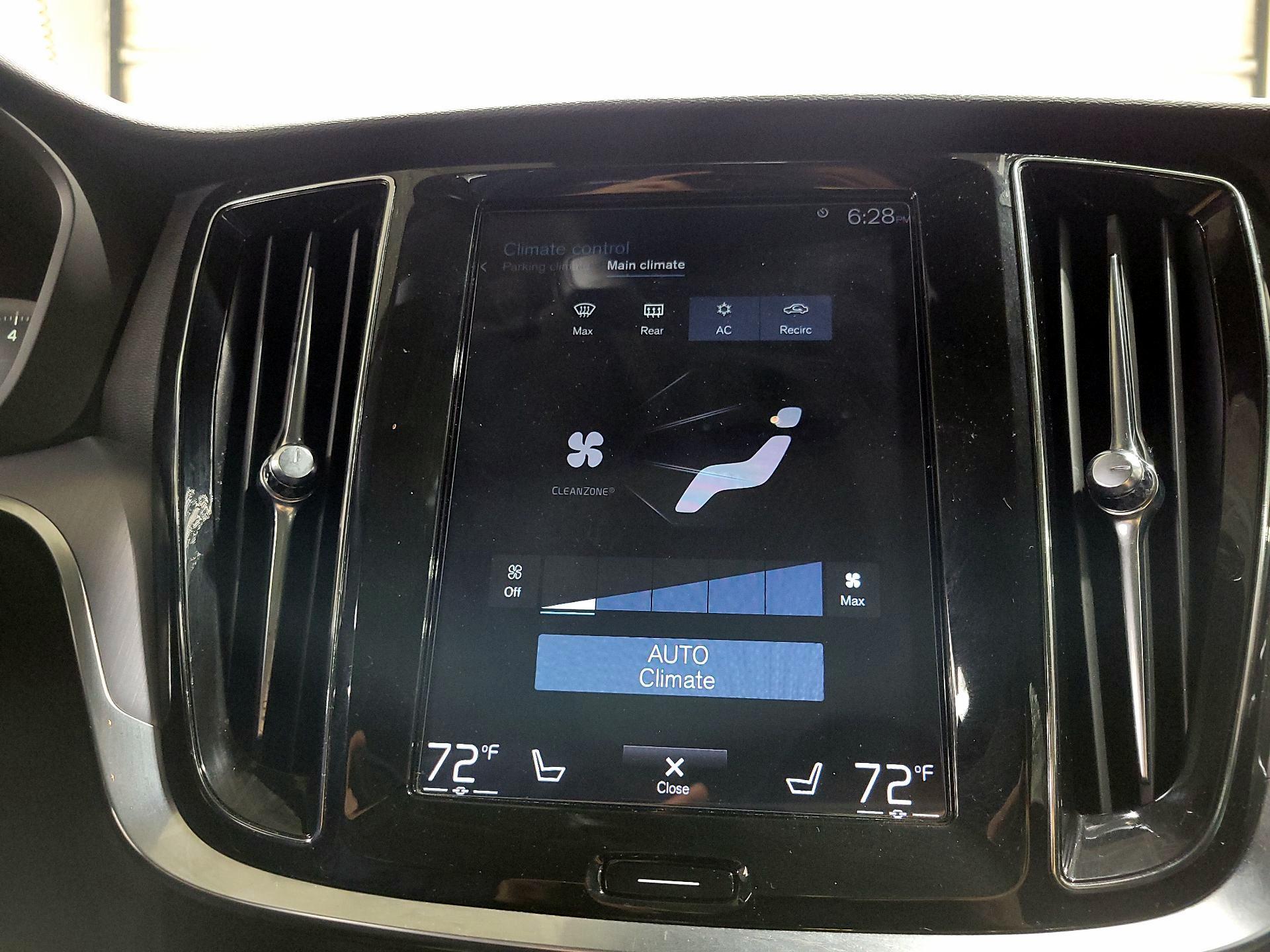 Thumbnail: 2019 Volvo S60 - 17