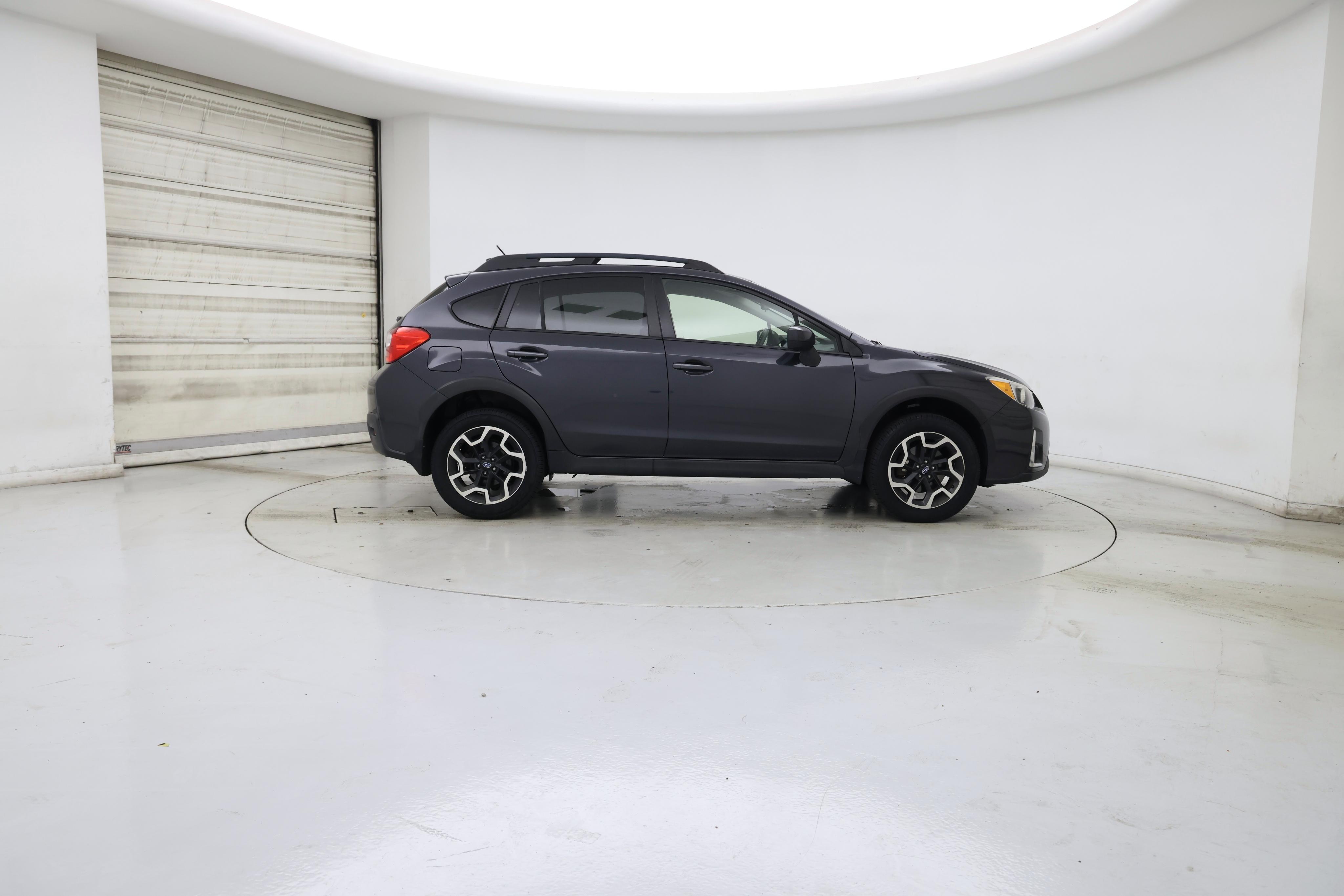 Thumbnail: 2017 Subaru Crosstrek - 7