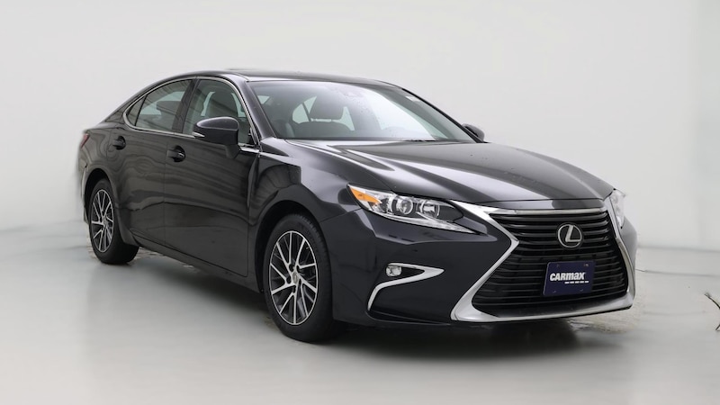 2017 Lexus ES 350 Hero Image