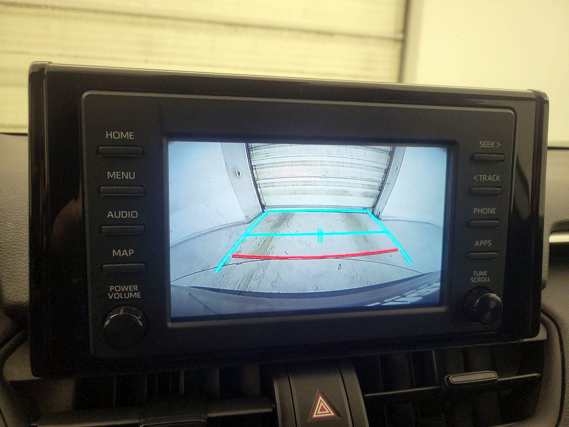 Thumbnail: 2019 Toyota RAV4 - 14