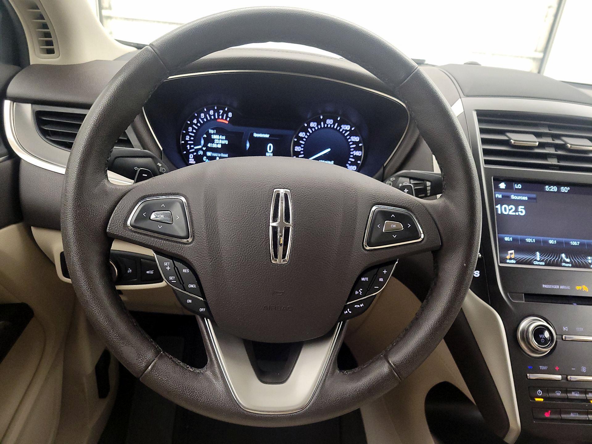 Thumbnail: 2019 Lincoln MKC - 10