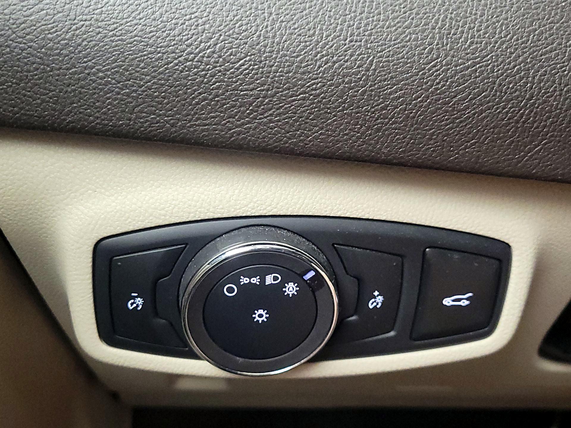 Thumbnail: 2019 Lincoln MKC - 13