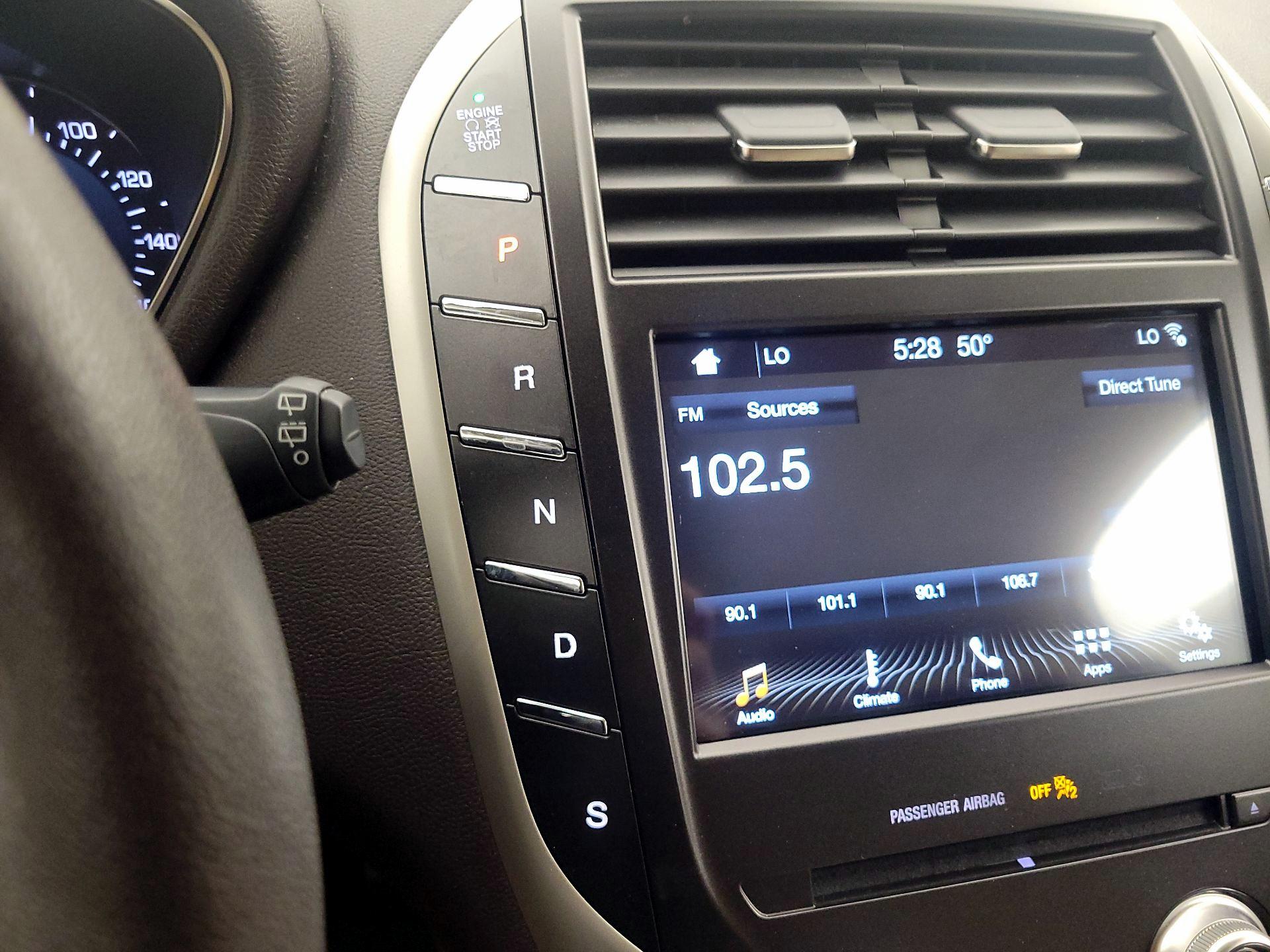 Thumbnail: 2019 Lincoln MKC - 17