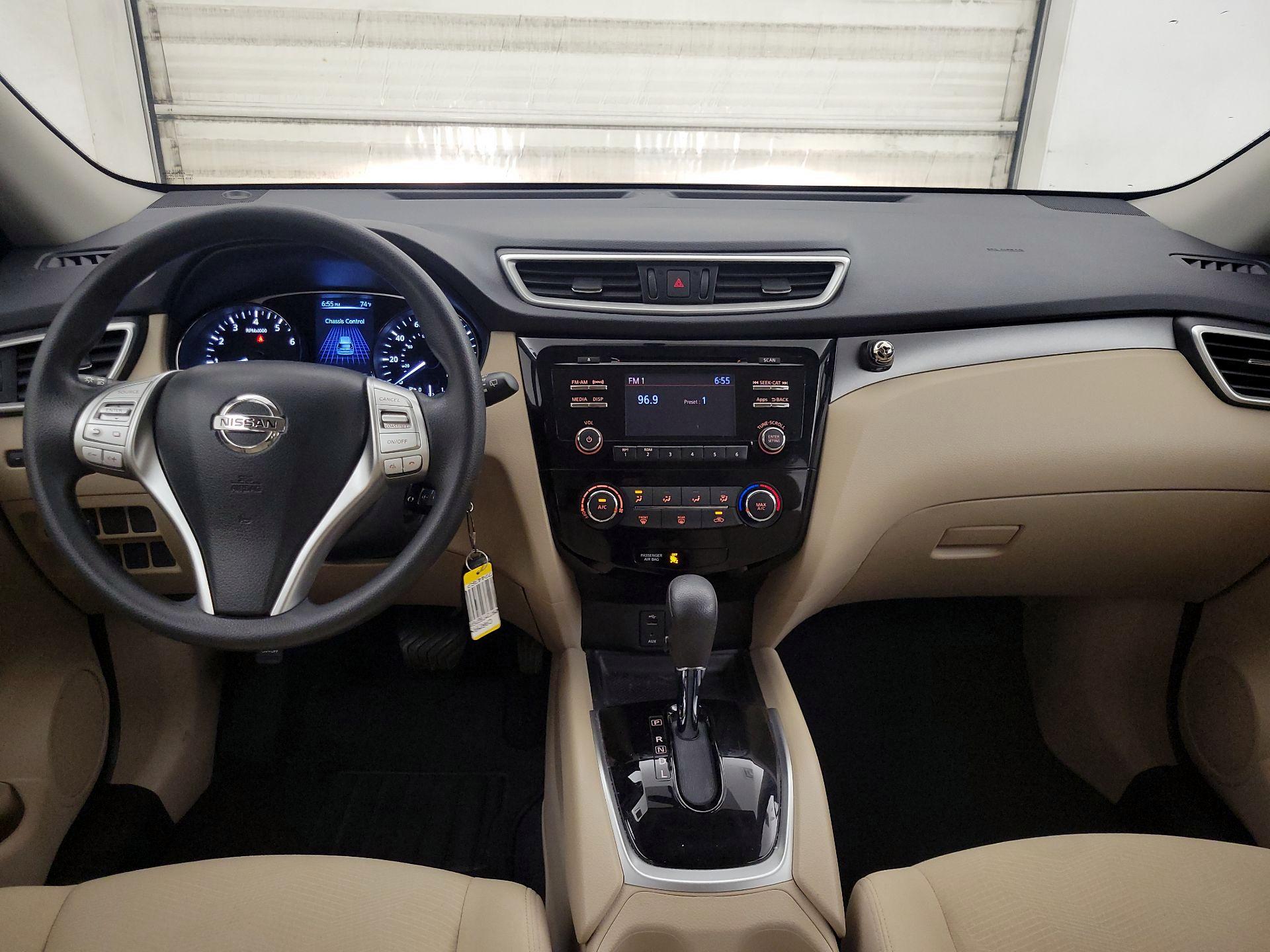 Thumbnail: 2016 Nissan Rogue - 9