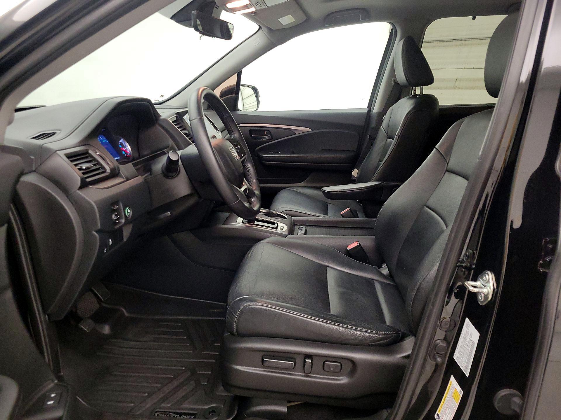 Thumbnail: 2020 Honda Pilot - 11