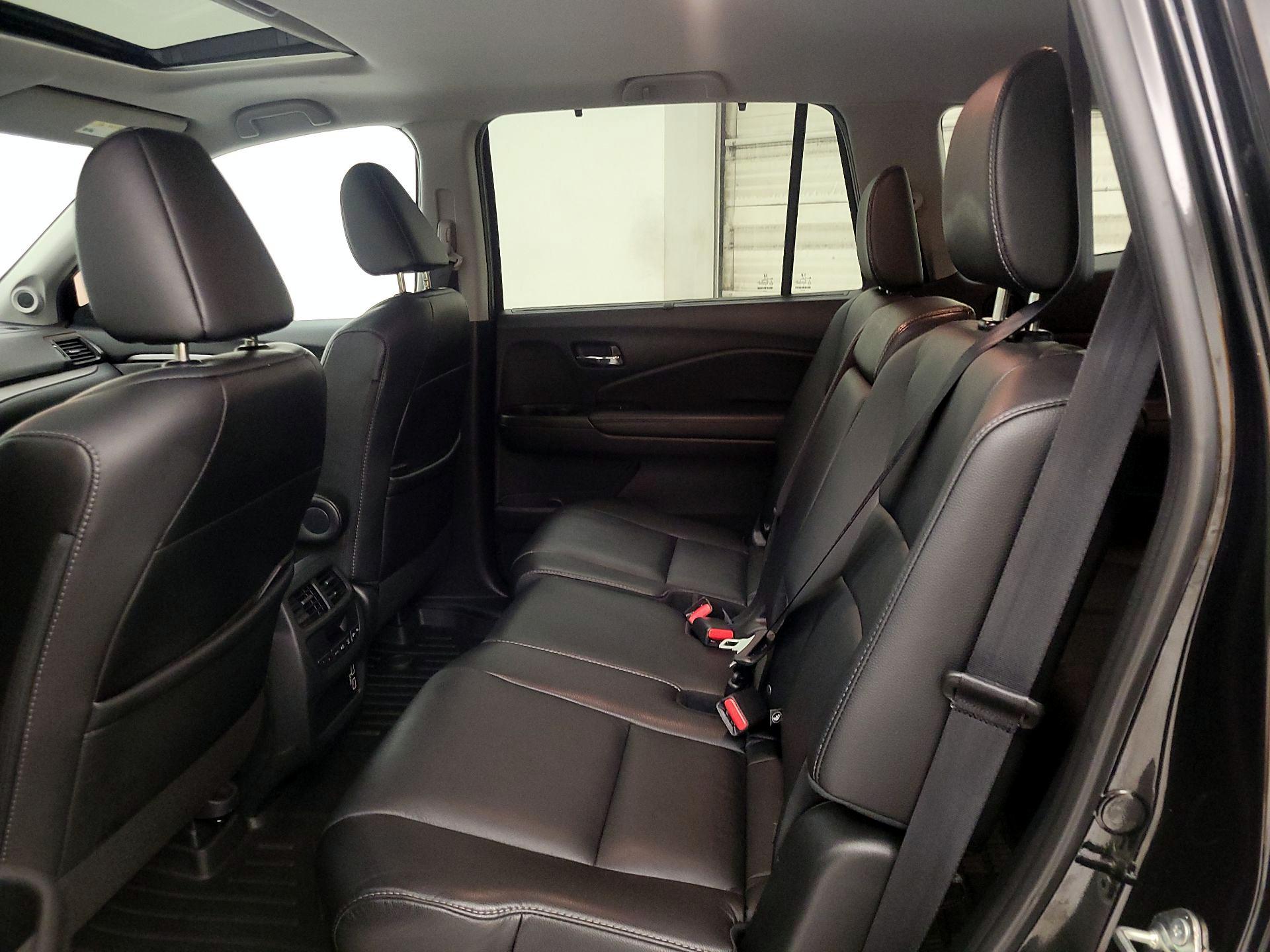 Thumbnail: 2020 Honda Pilot - 20