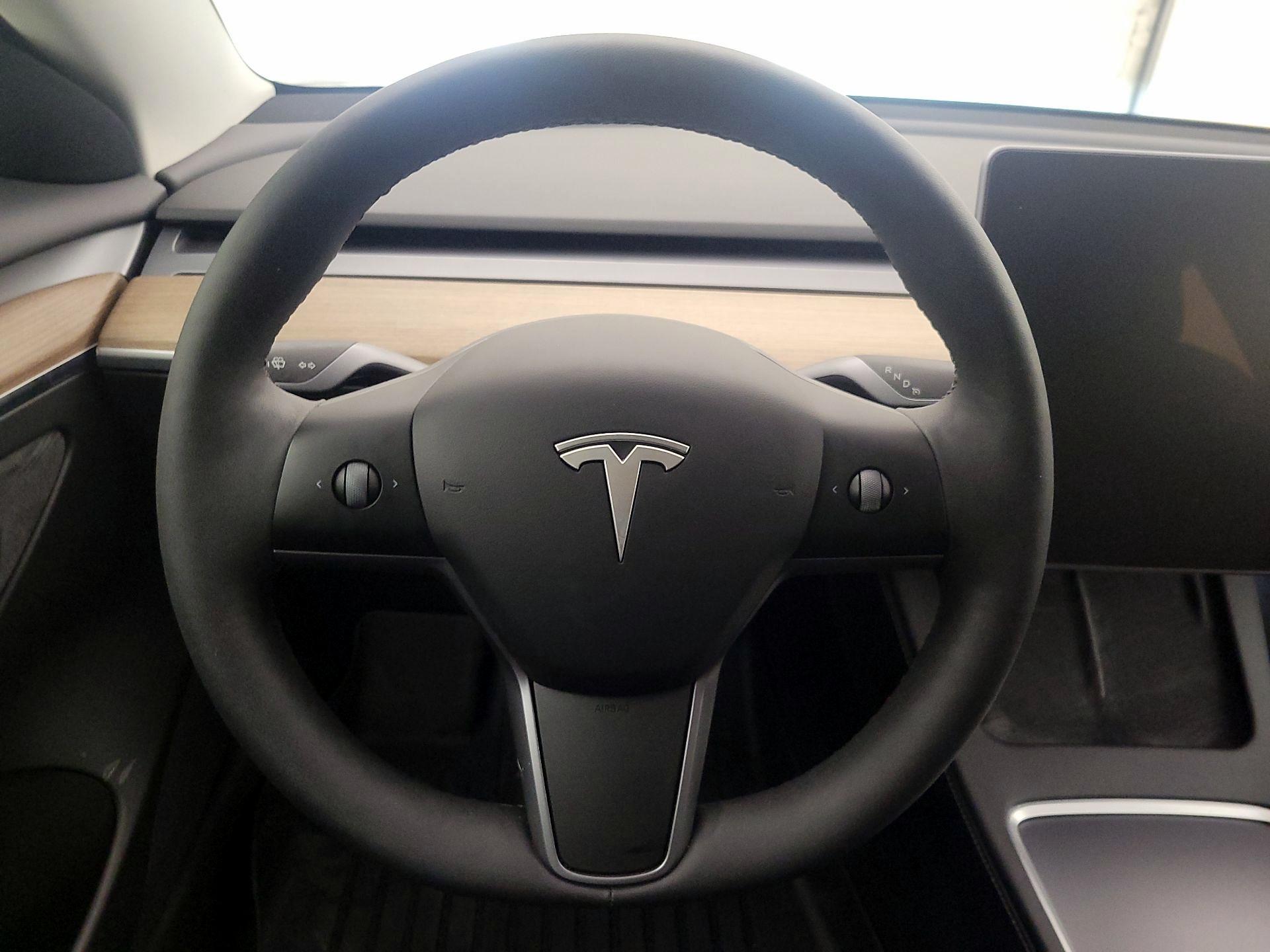 Thumbnail: 2022 Tesla Model 3 - 10