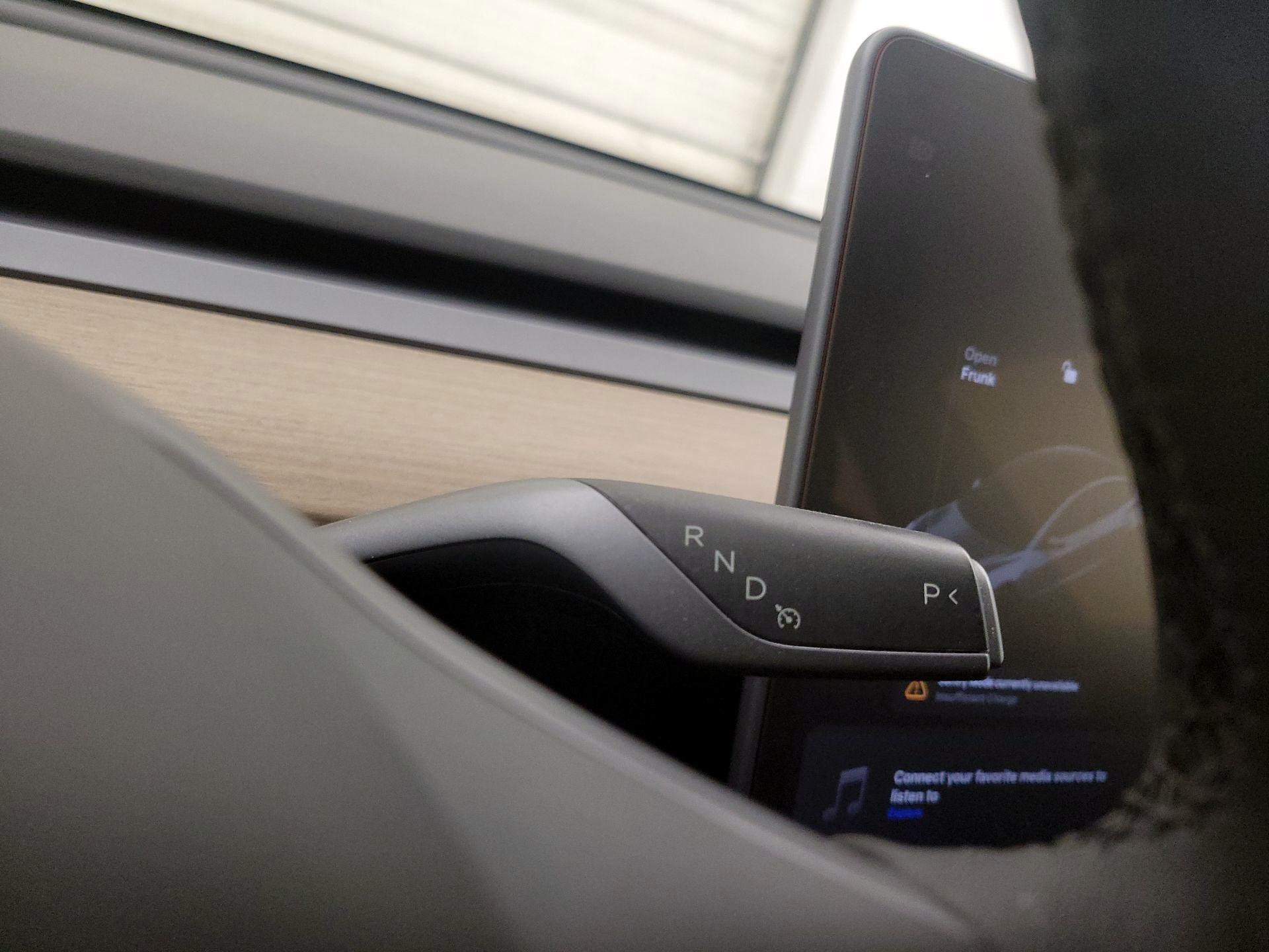 Thumbnail: 2022 Tesla Model 3 - 17