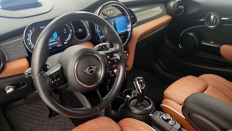 2022 MINI Cooper S 9