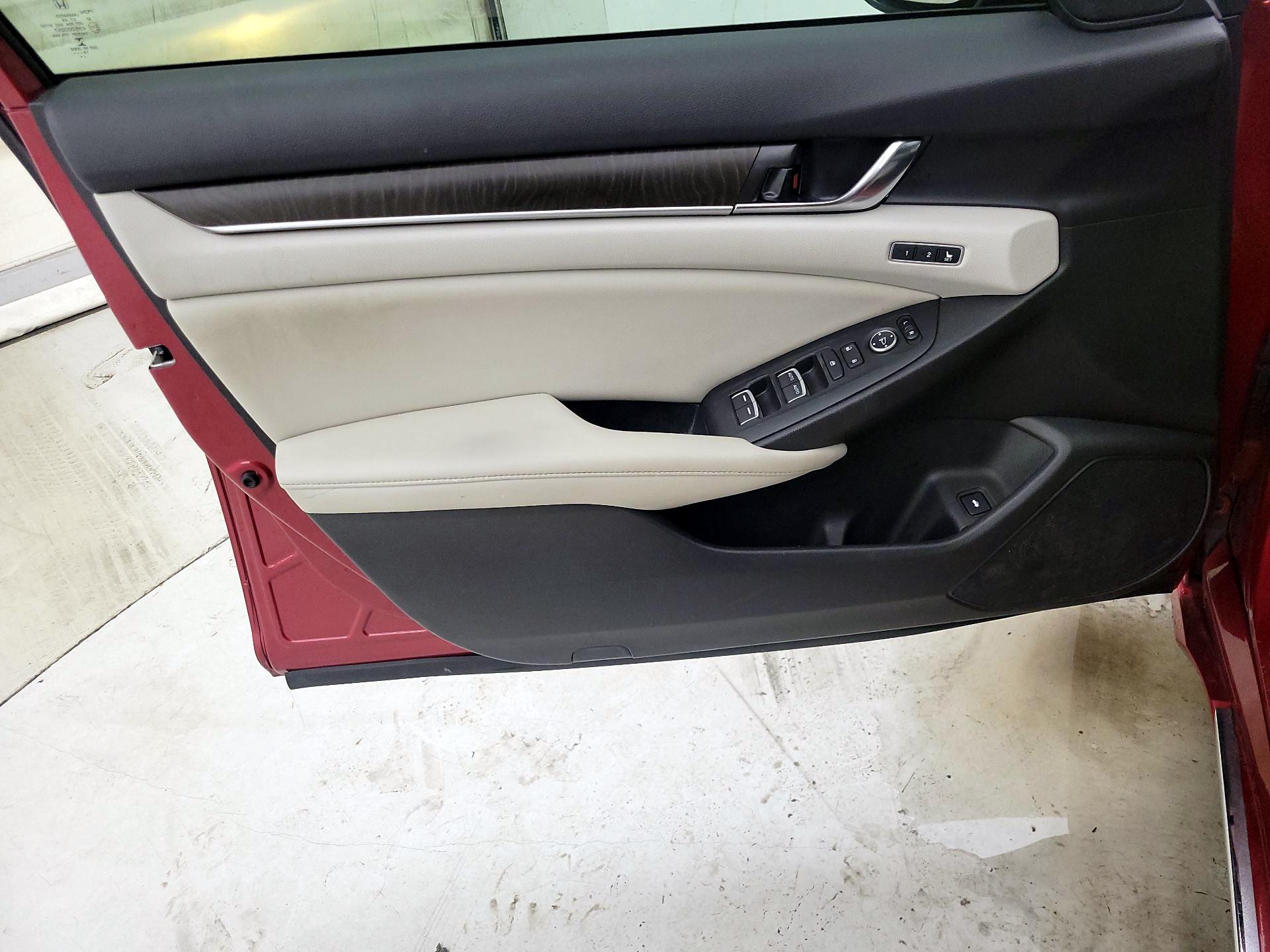 Thumbnail: 2019 Honda Accord - 12