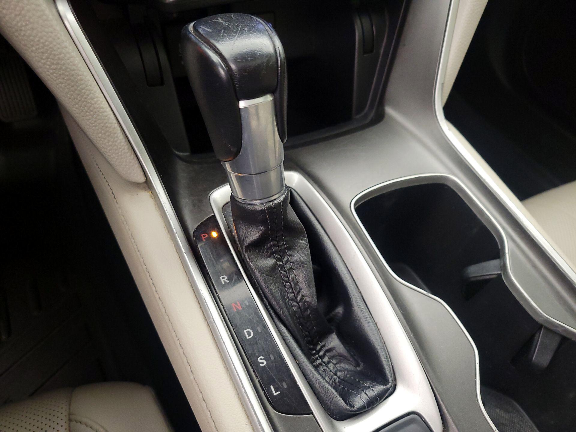 Thumbnail: 2019 Honda Accord - 17
