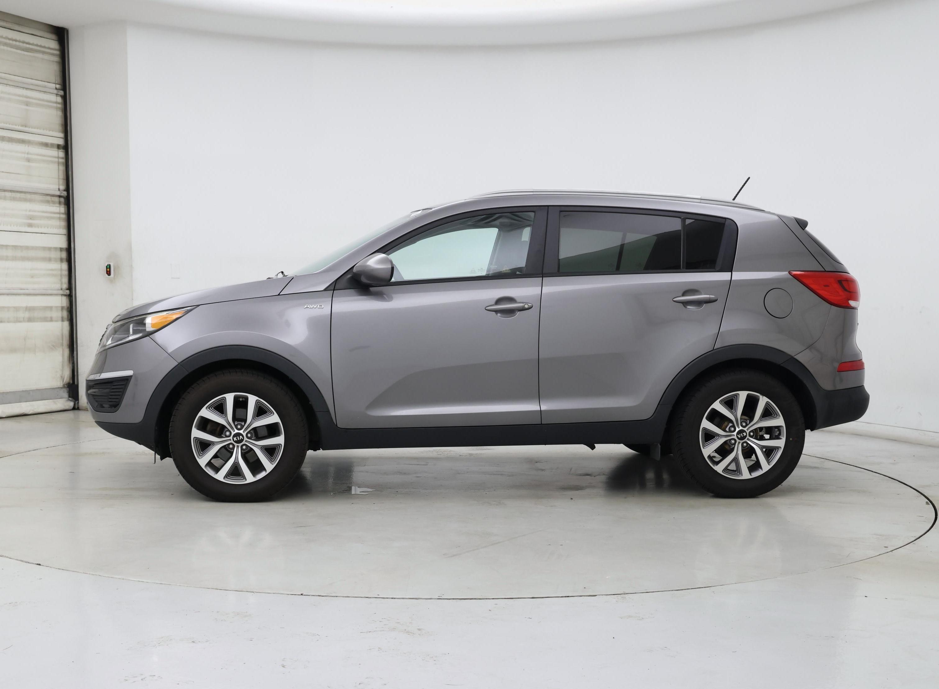 Thumbnail: 2016 Kia Sportage - 3