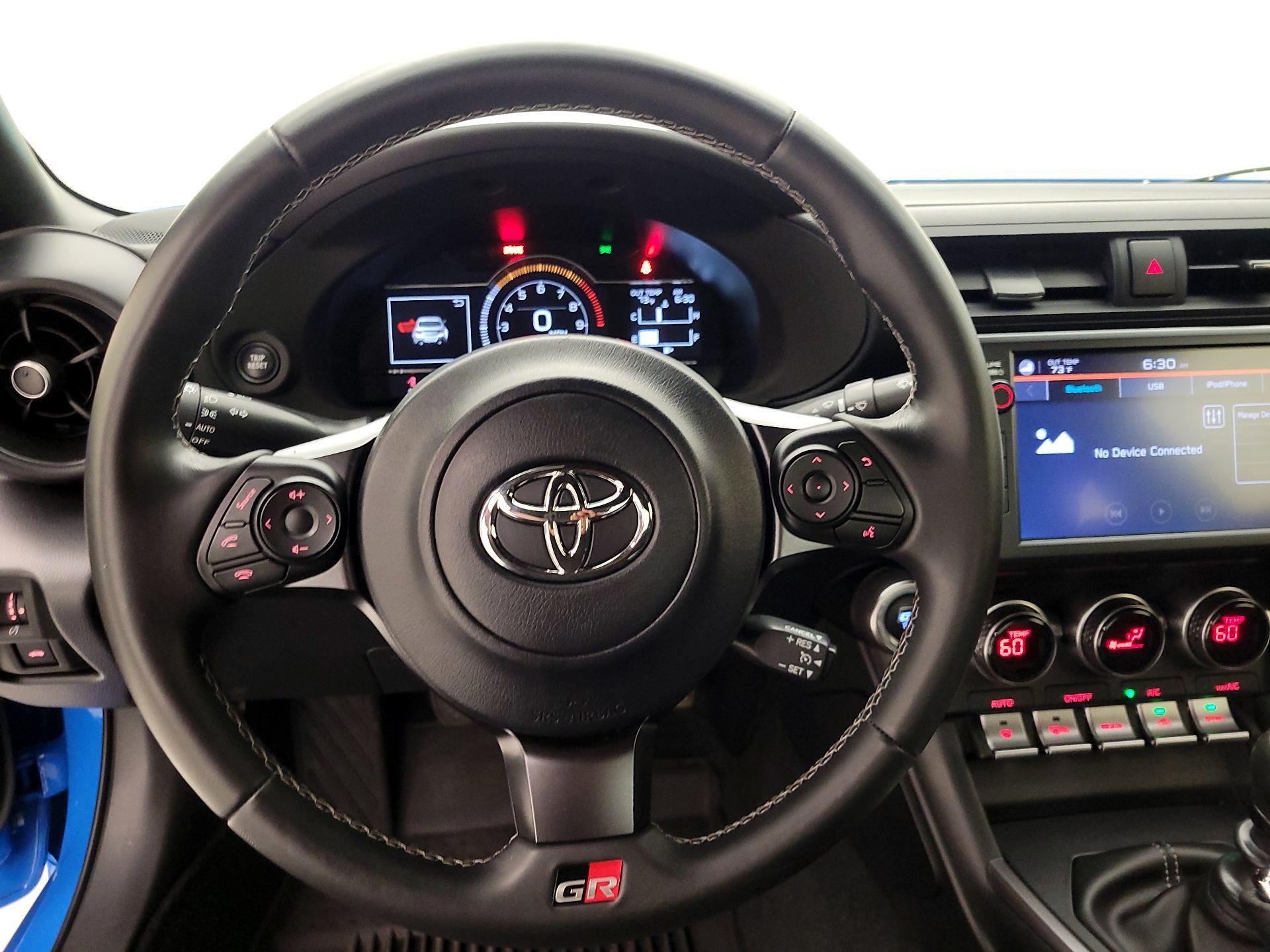 Thumbnail: 2023 Toyota GR86 - 10