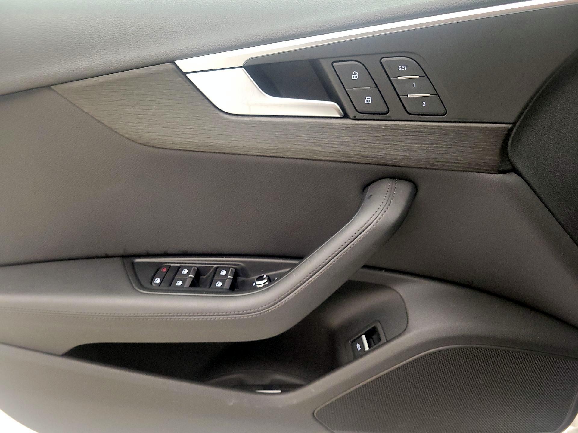 Thumbnail: 2019 Audi A4 - 12