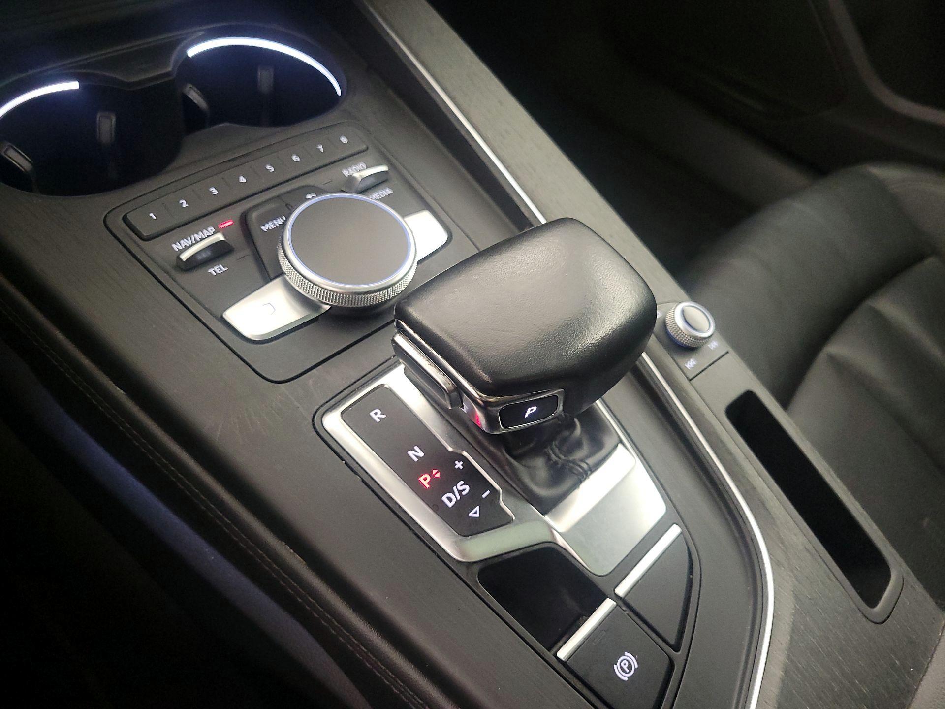 Thumbnail: 2019 Audi A4 - 17
