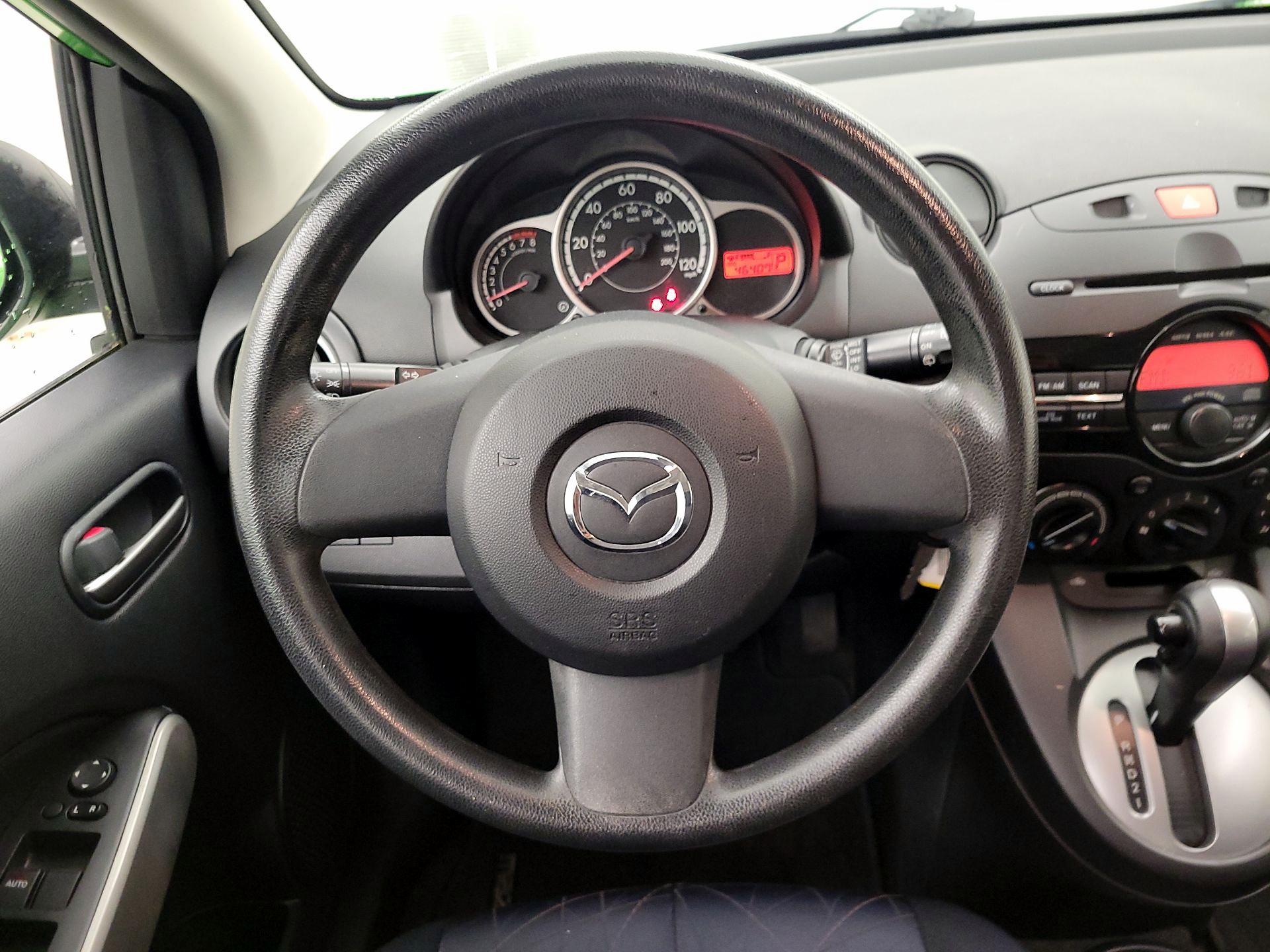 Thumbnail: 2013 Mazda Mazda2 - 10