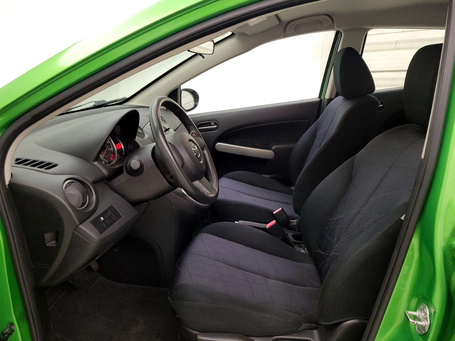 Thumbnail: 2013 Mazda Mazda2 - 11
