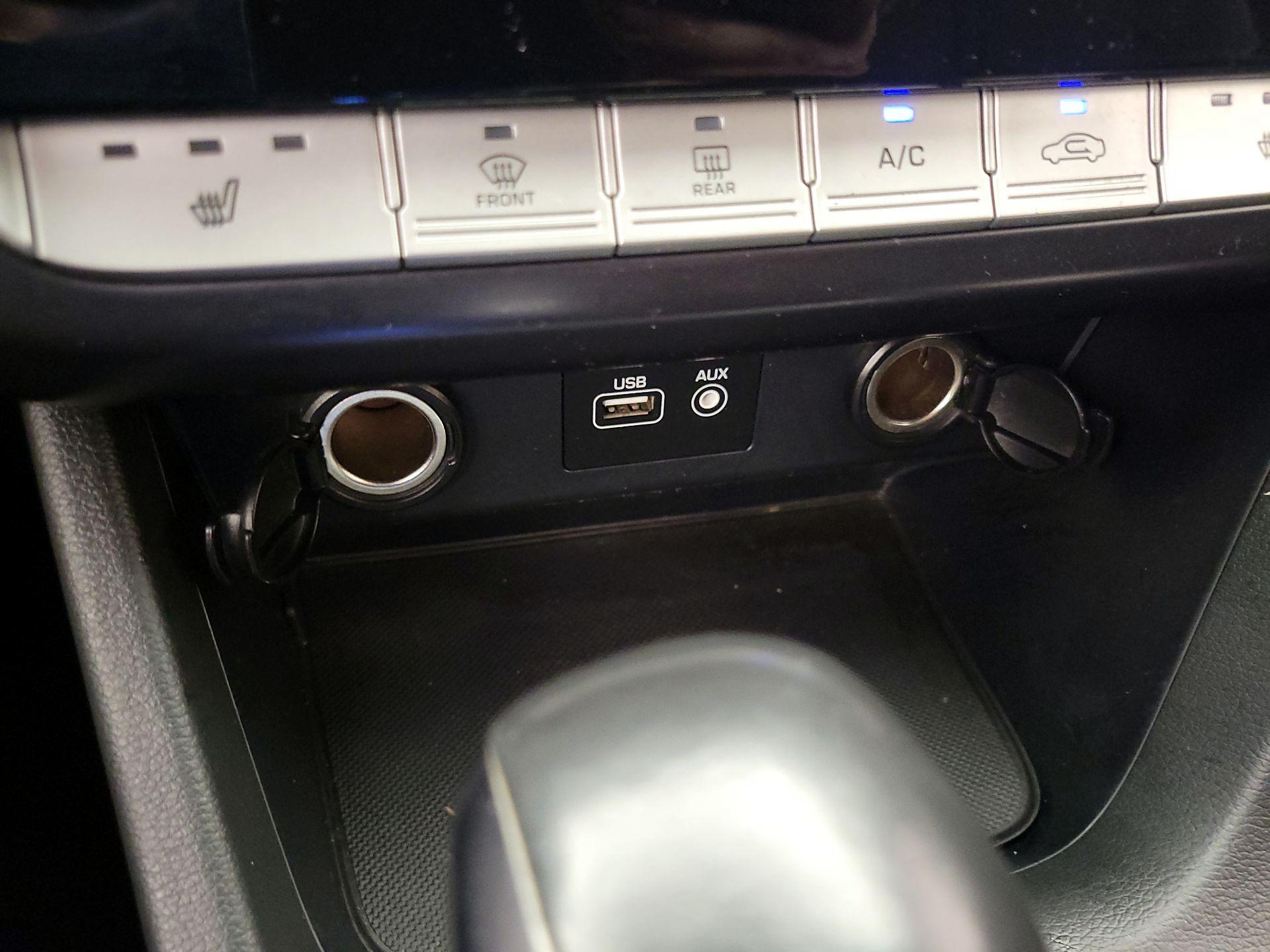 Thumbnail: 2018 Hyundai Sonata - 18