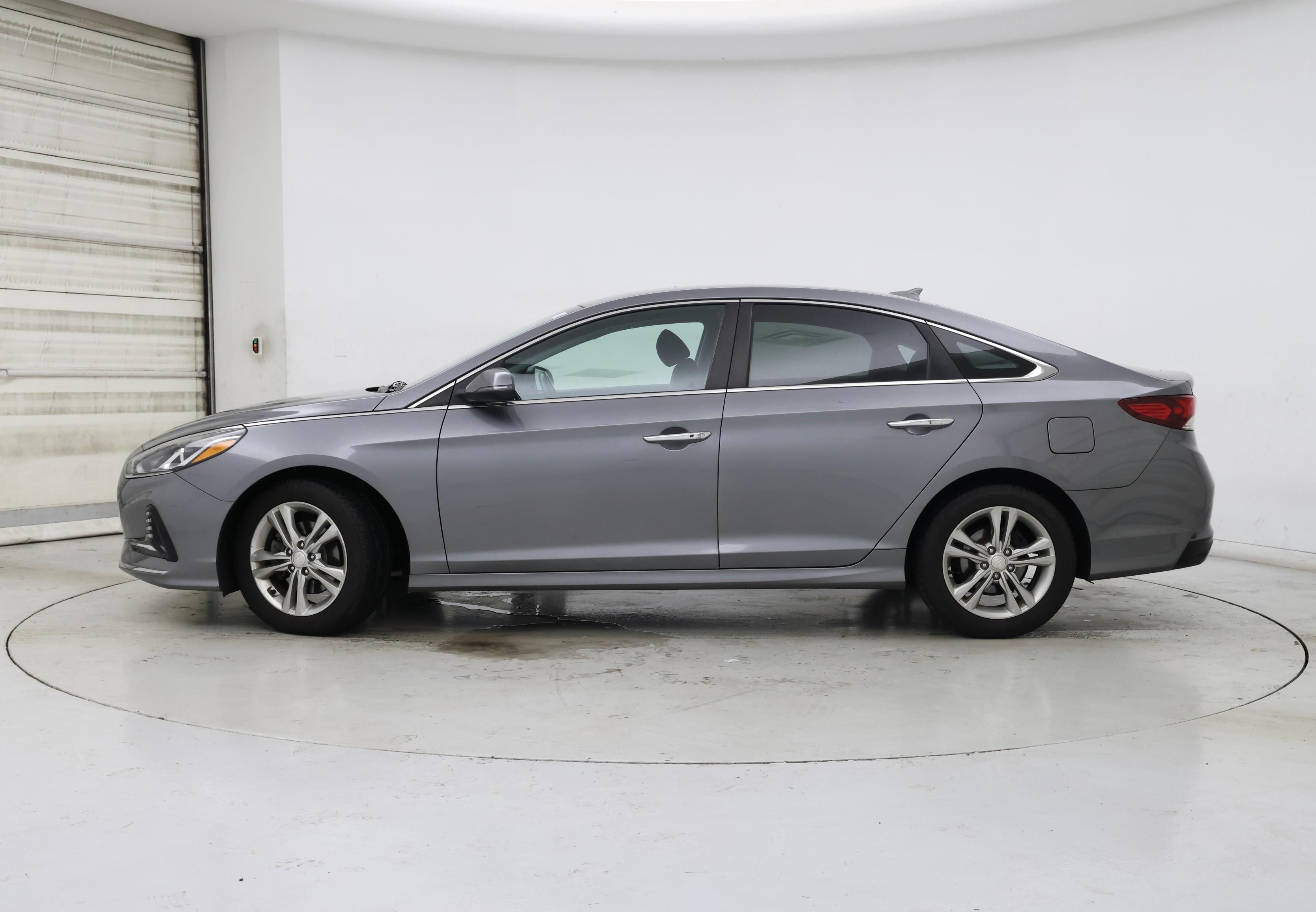 Thumbnail: 2018 Hyundai Sonata - 3