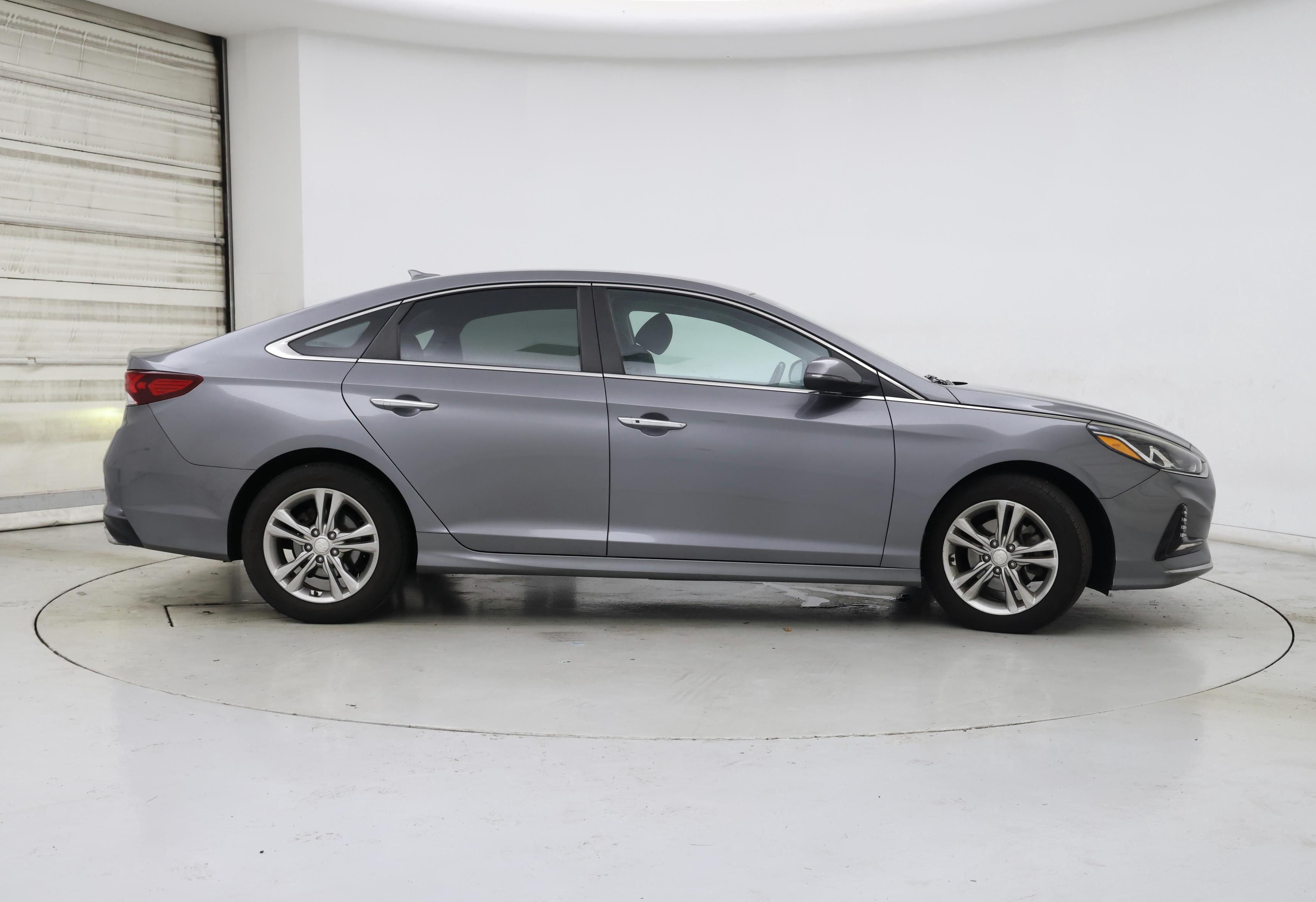 Thumbnail: 2018 Hyundai Sonata - 7