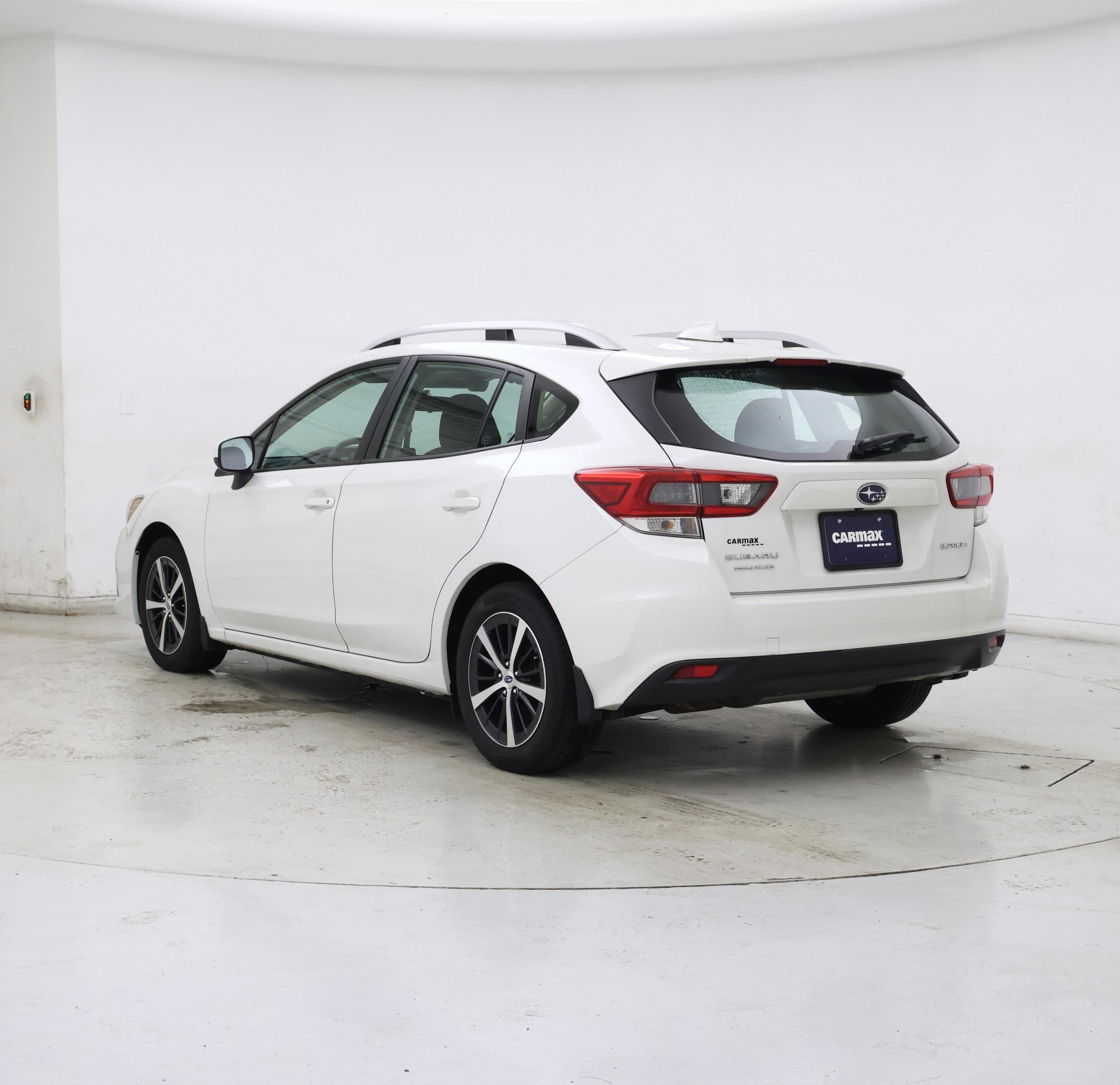 Thumbnail: 2022 Subaru Impreza - 2