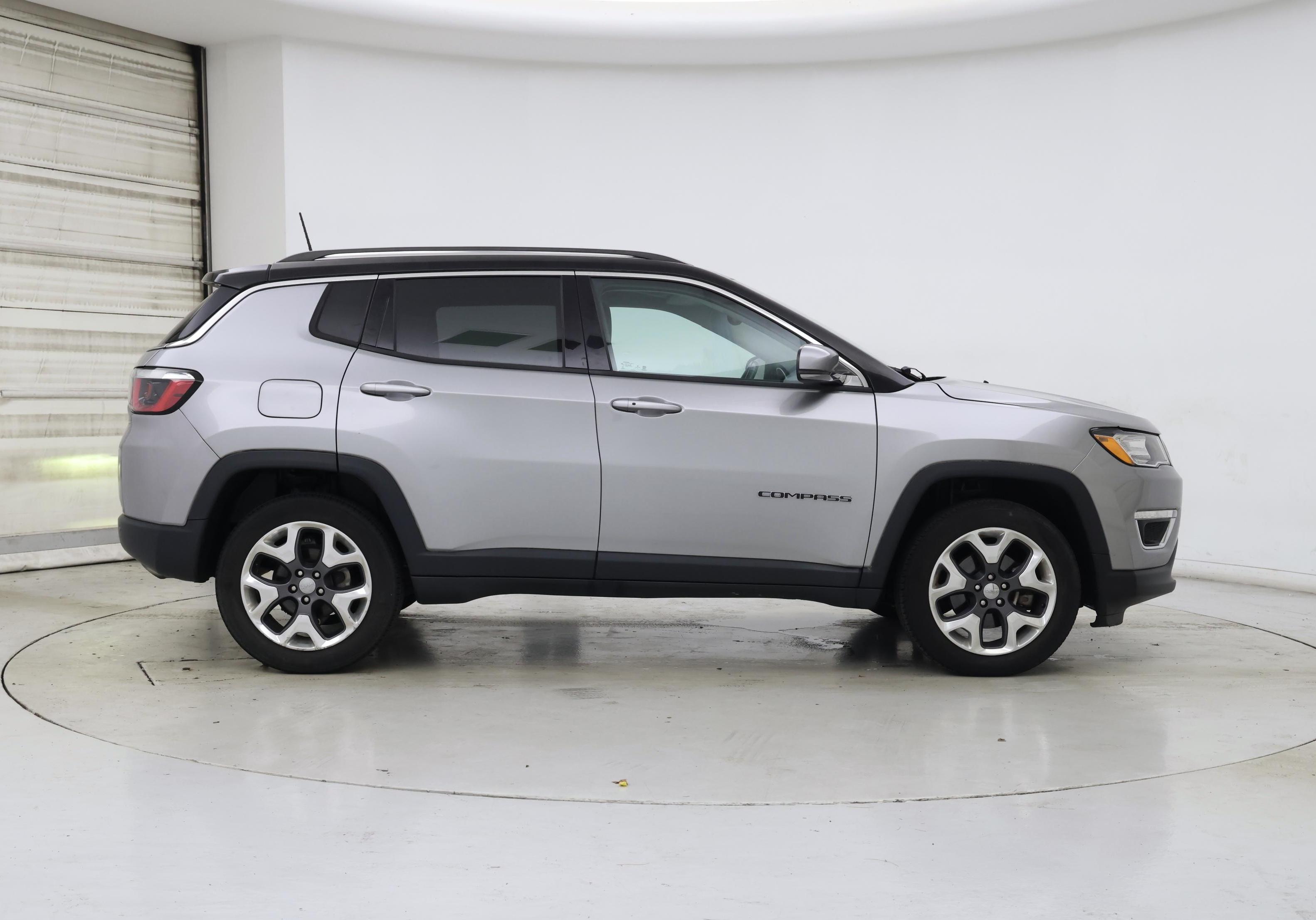 Thumbnail: 2018 Jeep Compass - 7
