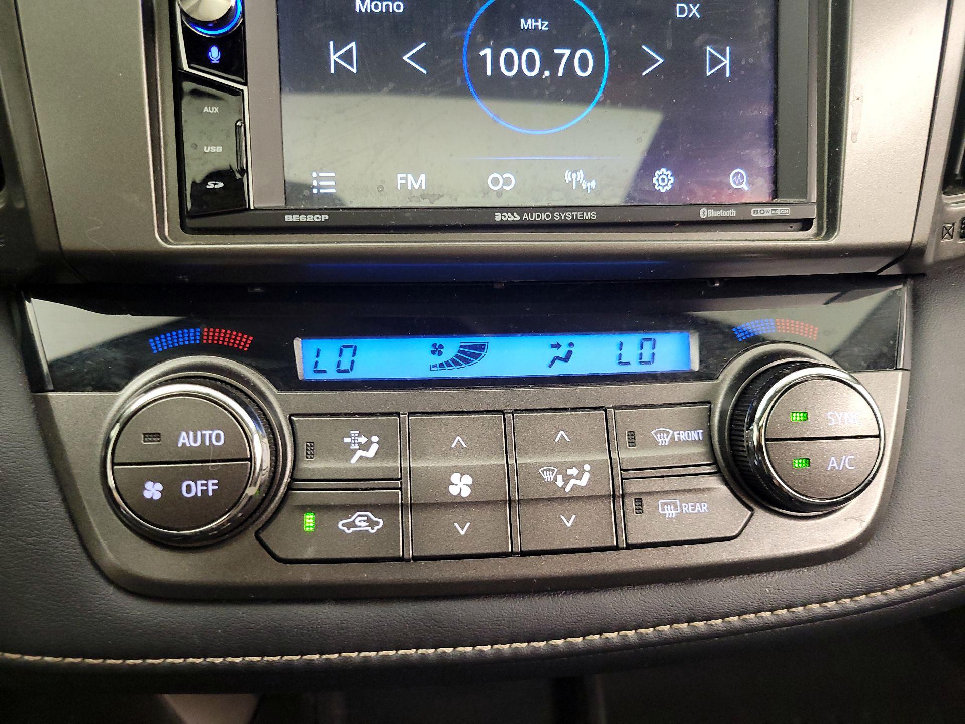 Thumbnail: 2013 Toyota RAV4 - 16