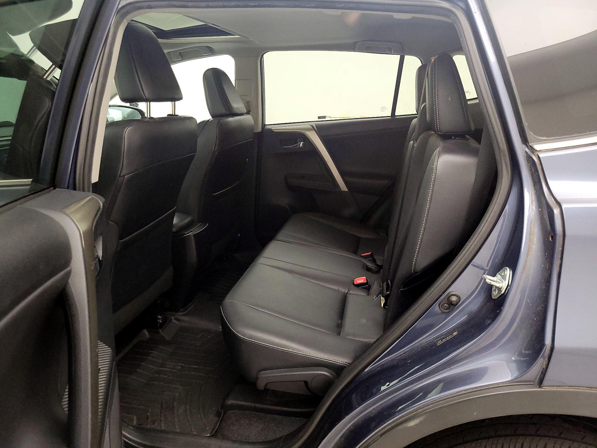 Thumbnail: 2013 Toyota RAV4 - 20
