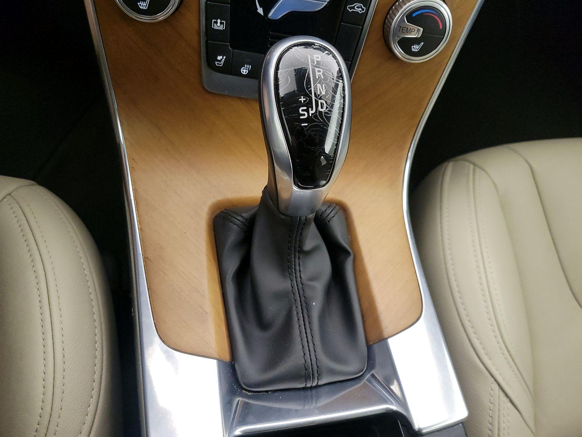 Thumbnail: 2016 Volvo S60 - 18