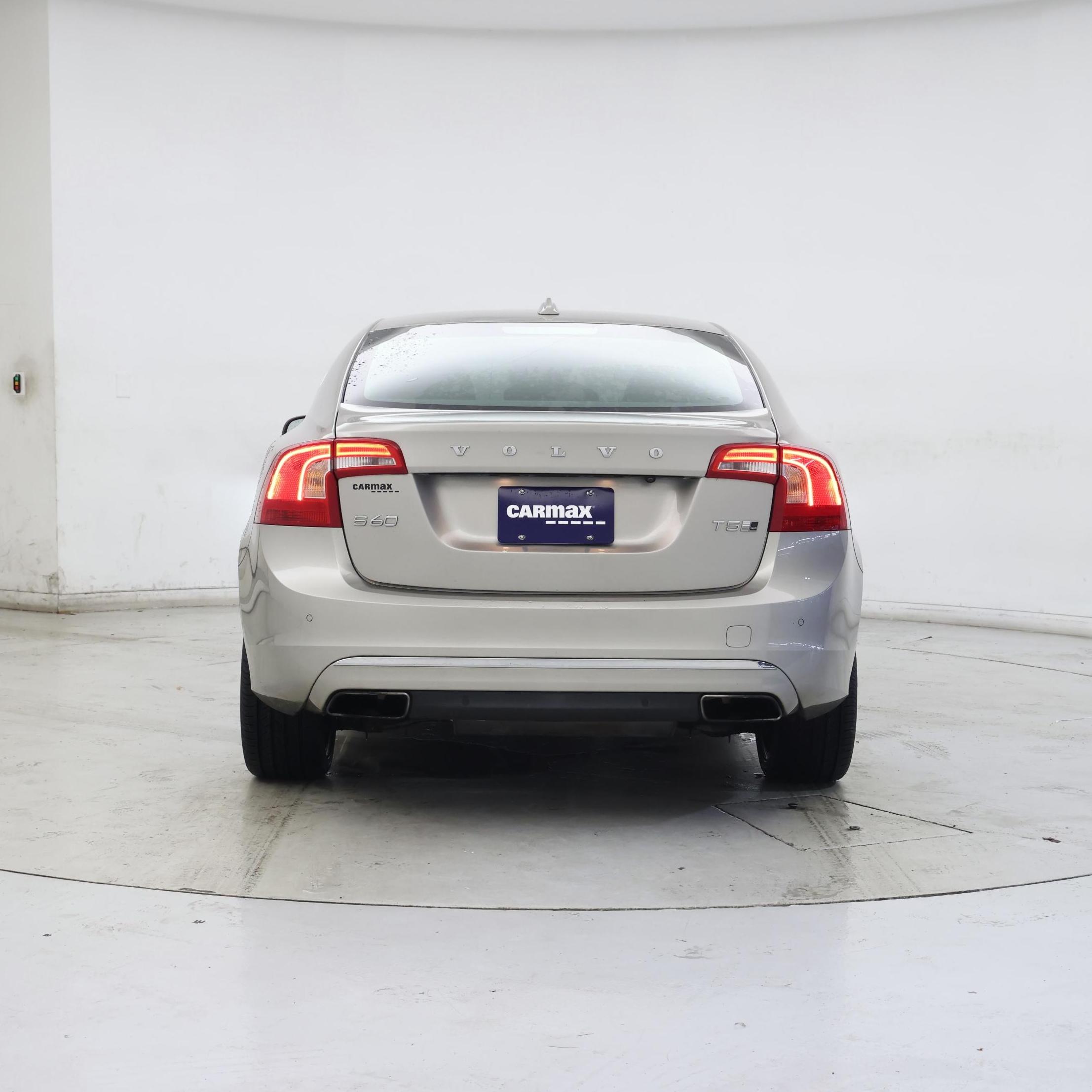 Thumbnail: 2016 Volvo S60 - 6