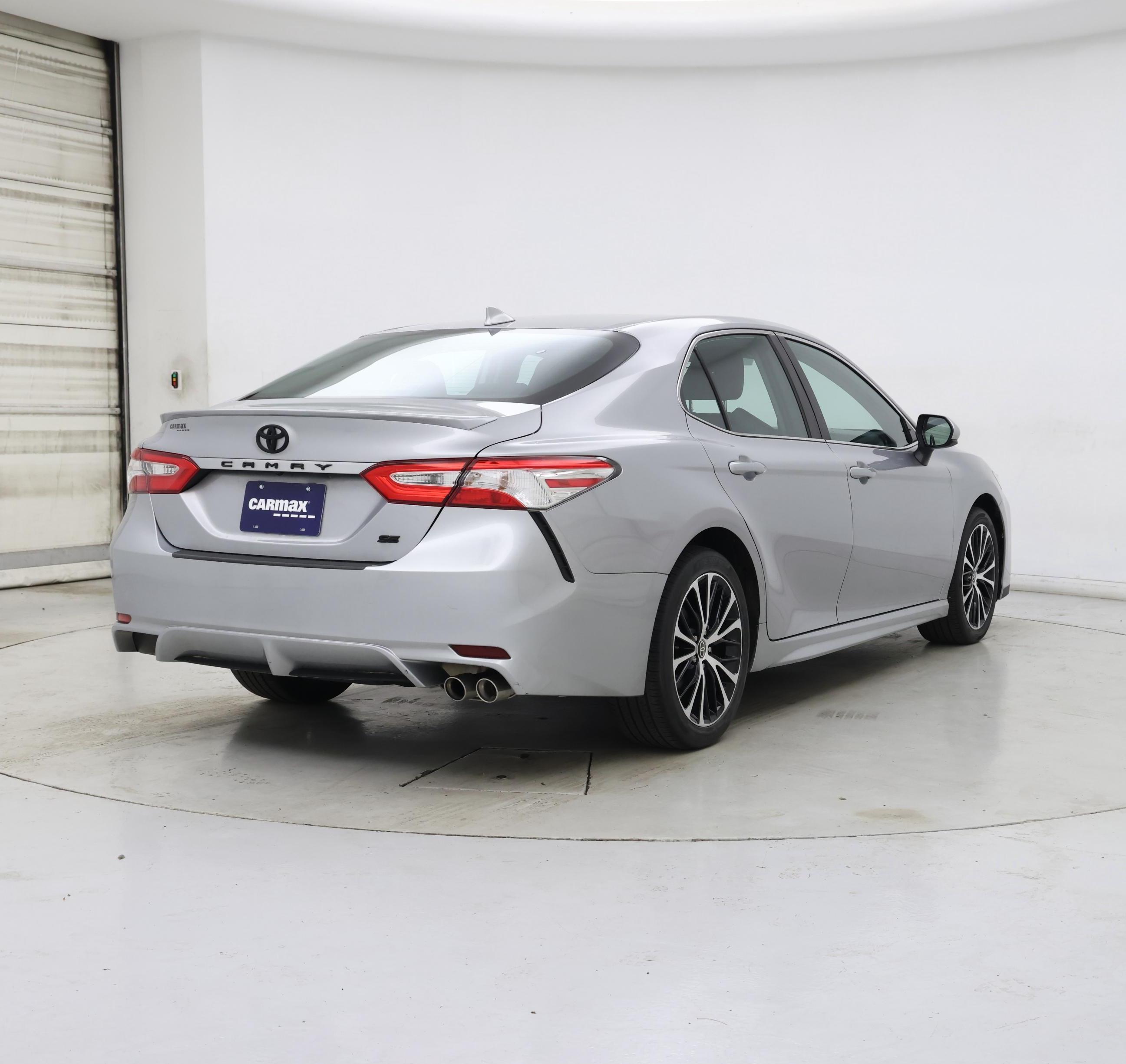 Thumbnail: 2020 Toyota Camry - 8