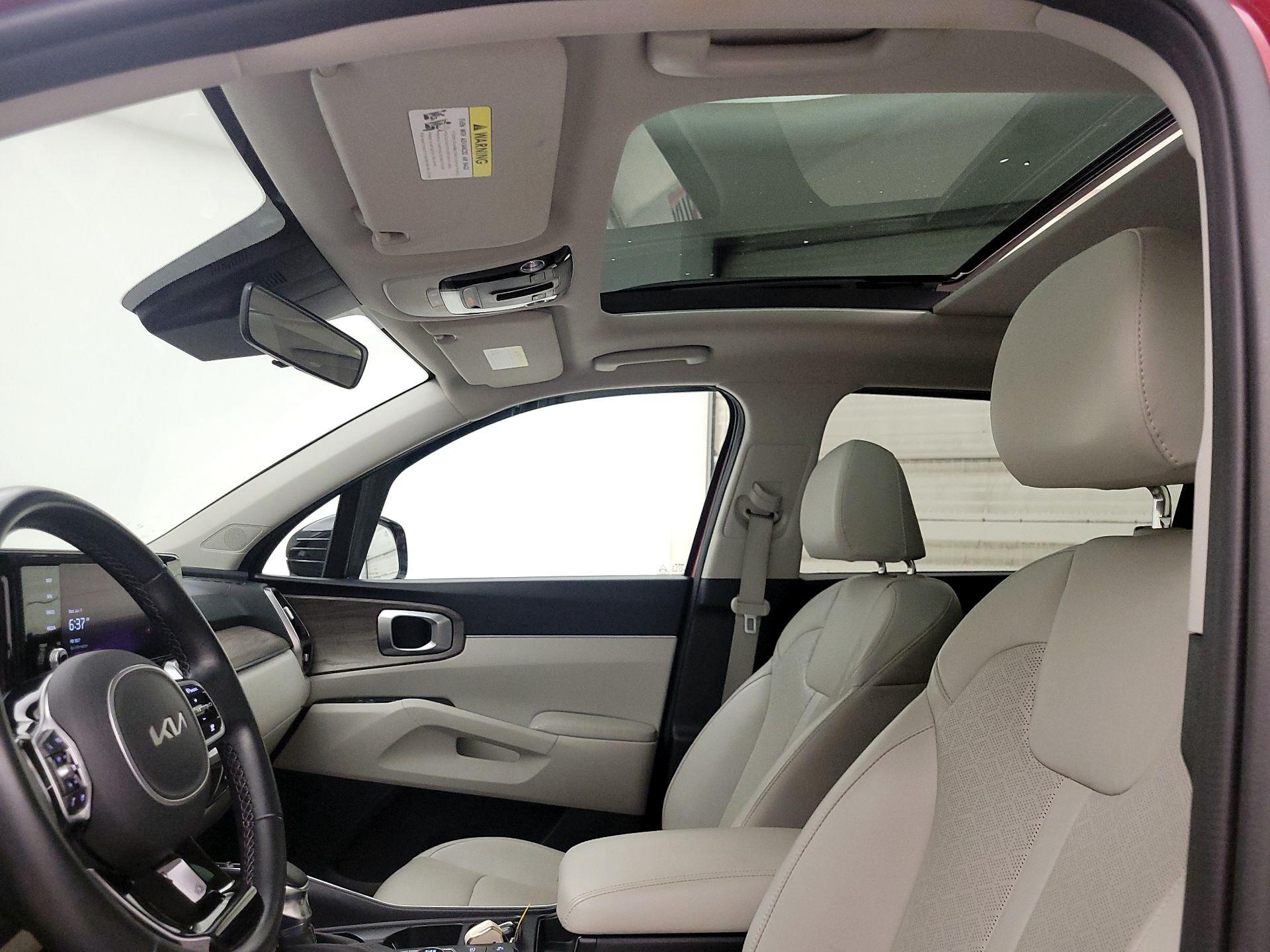 Thumbnail: 2022 Kia Sorento - 19