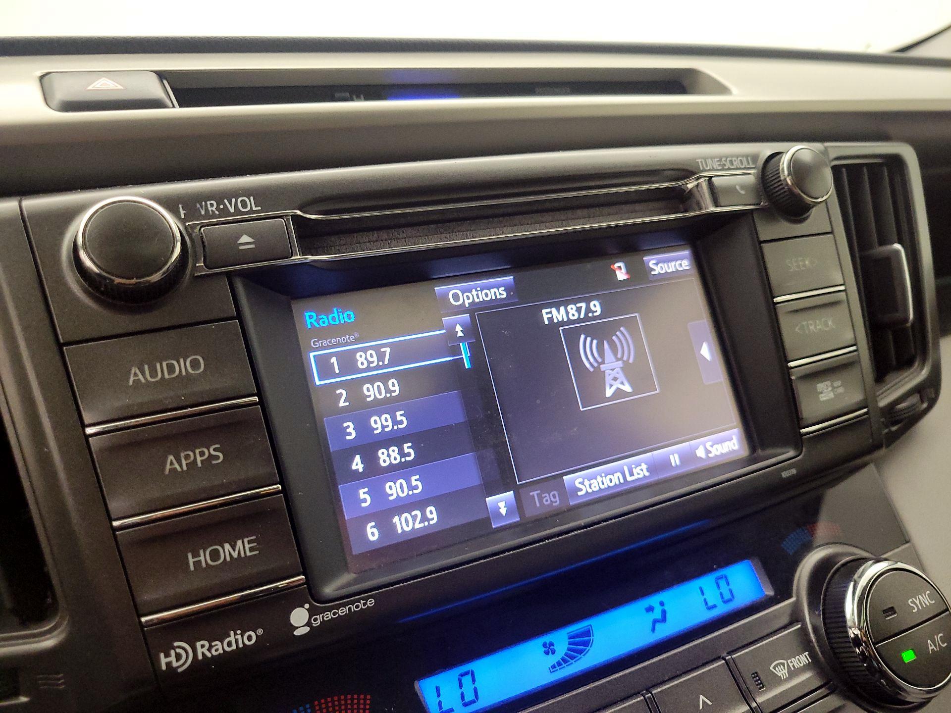 Thumbnail: 2015 Toyota RAV4 - 15