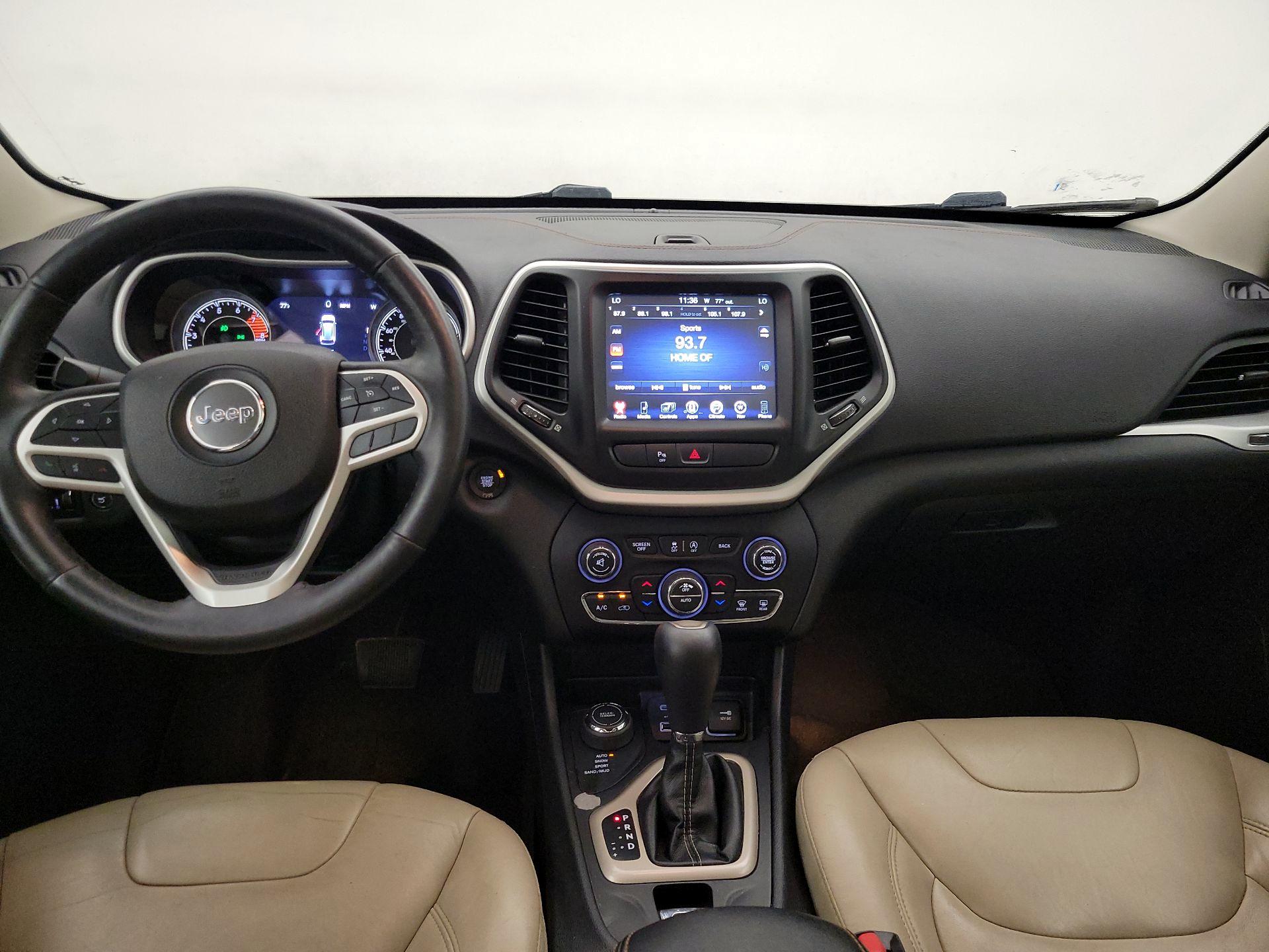 Thumbnail: 2018 Jeep Cherokee - 9