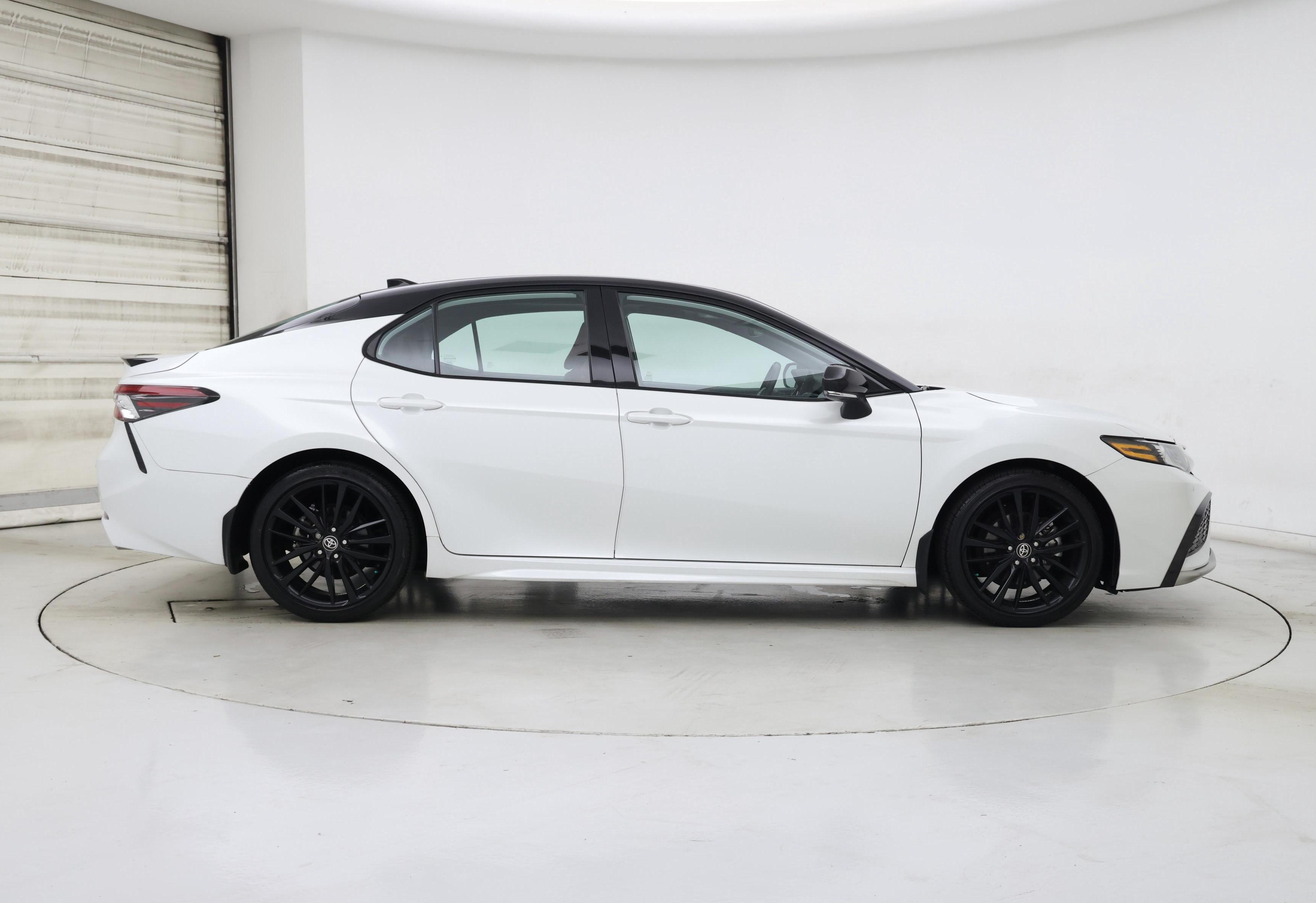 Thumbnail: 2023 Toyota Camry - 7
