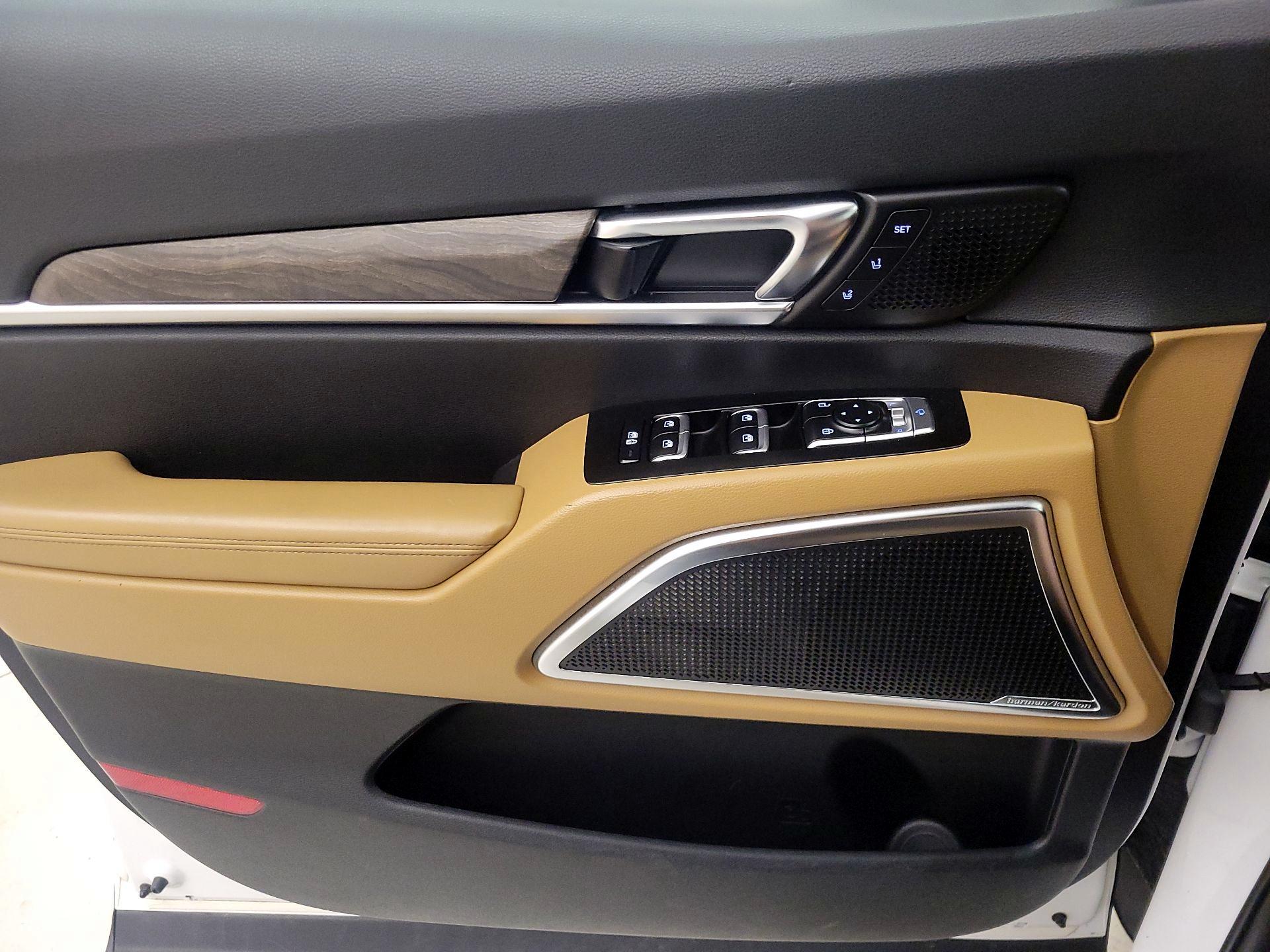 Thumbnail: 2020 Kia Telluride - 12