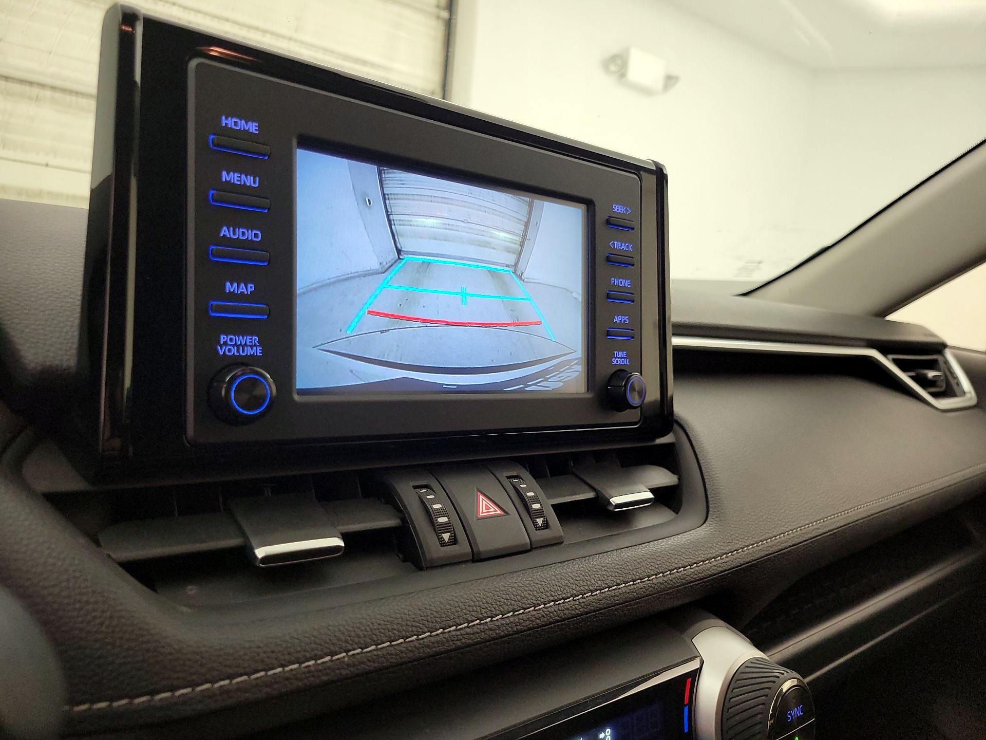 Thumbnail: 2019 Toyota RAV4 - 14