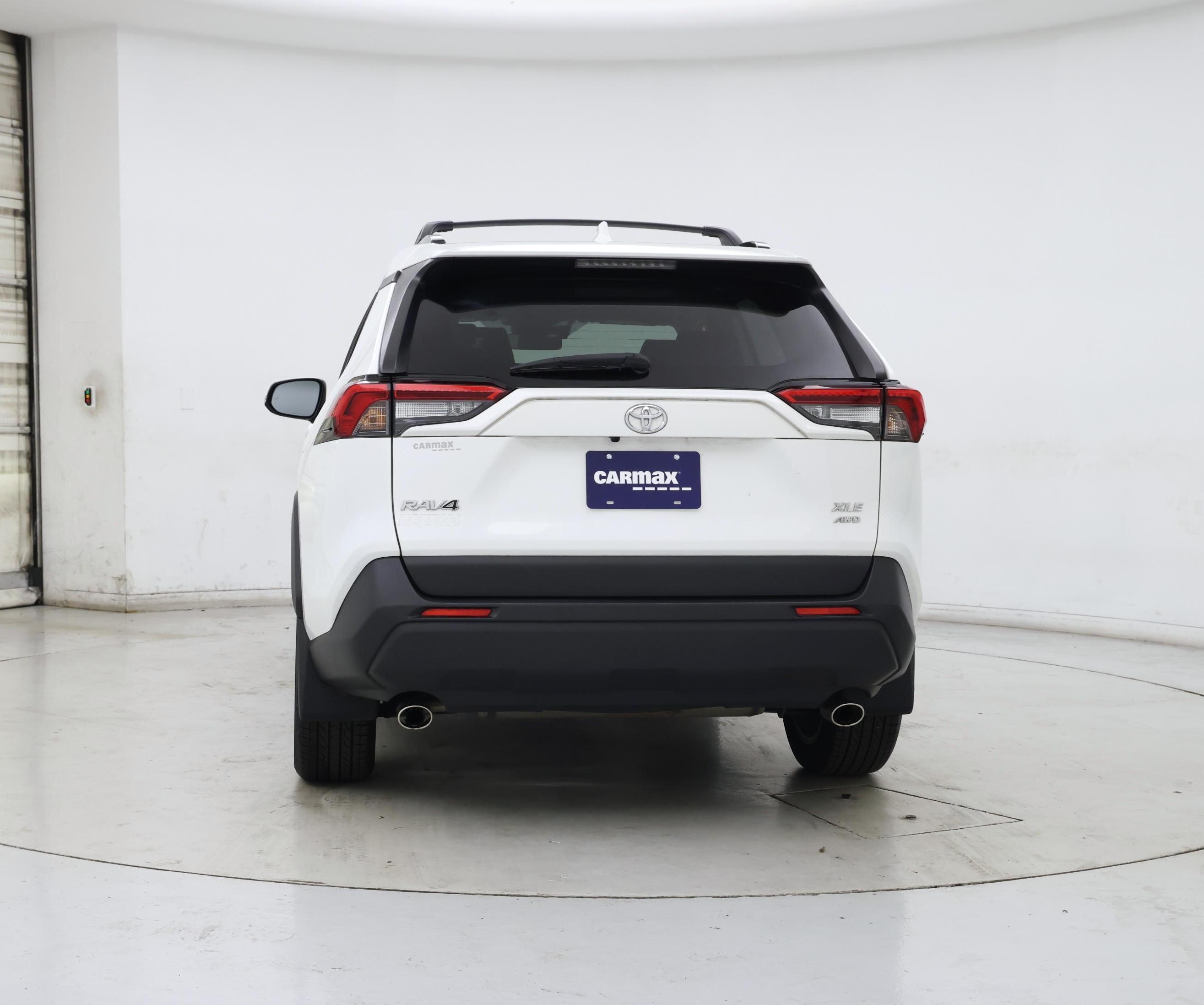 Thumbnail: 2019 Toyota RAV4 - 6