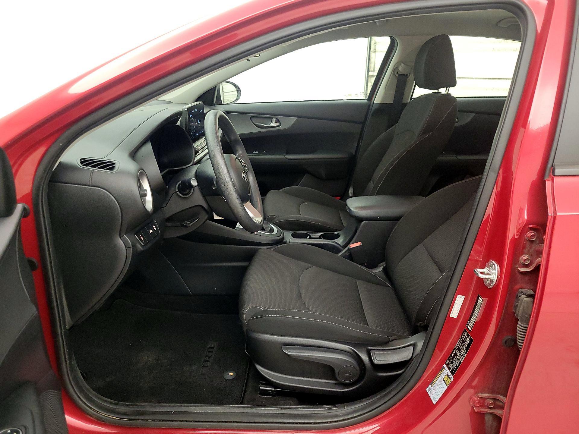 Thumbnail: 2021 Kia Forte - 11