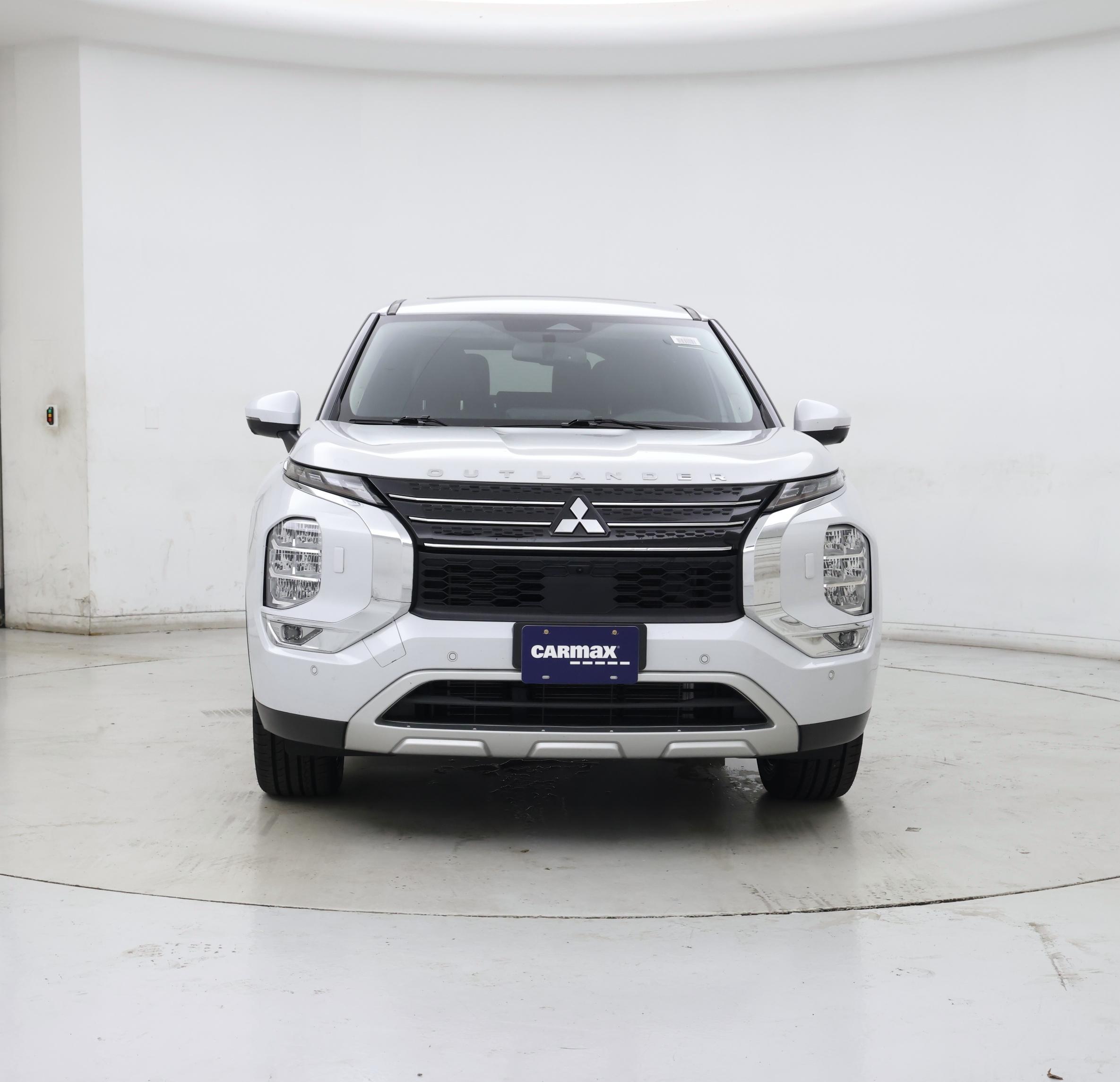 Thumbnail: 2023 Mitsubishi Outlander - 5
