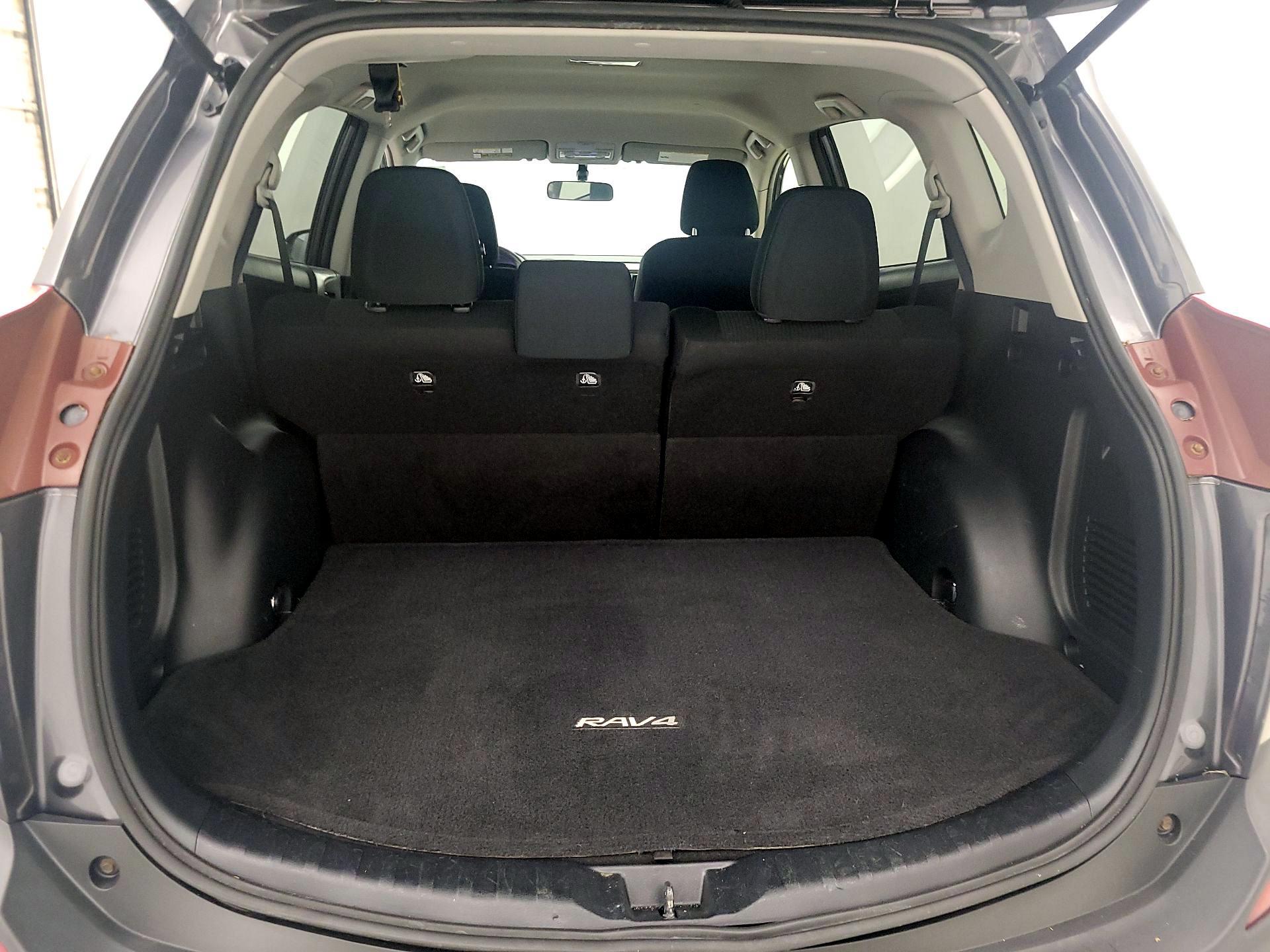Thumbnail: 2015 Toyota RAV4 - 20