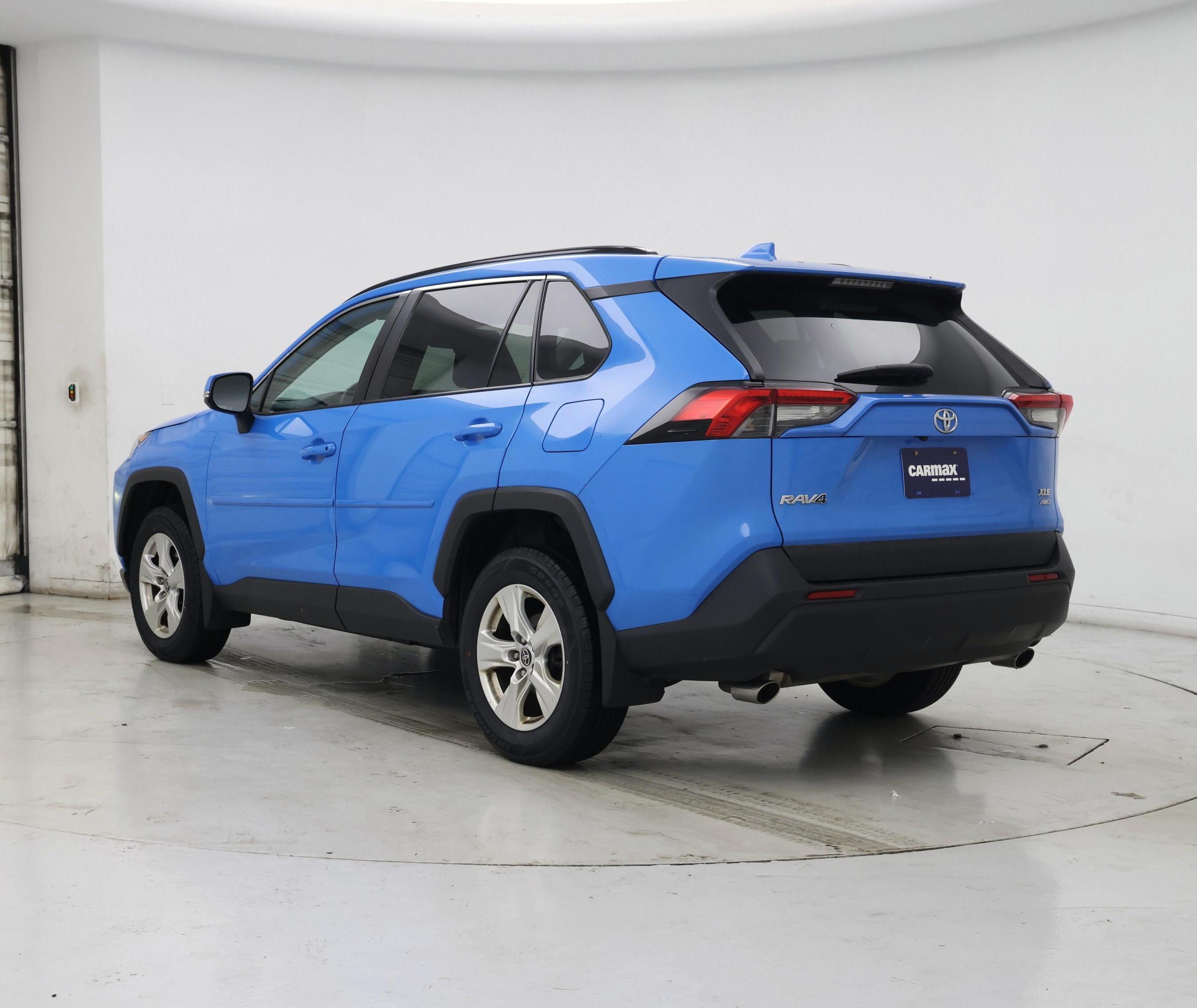 Thumbnail: 2021 Toyota RAV4 - 2