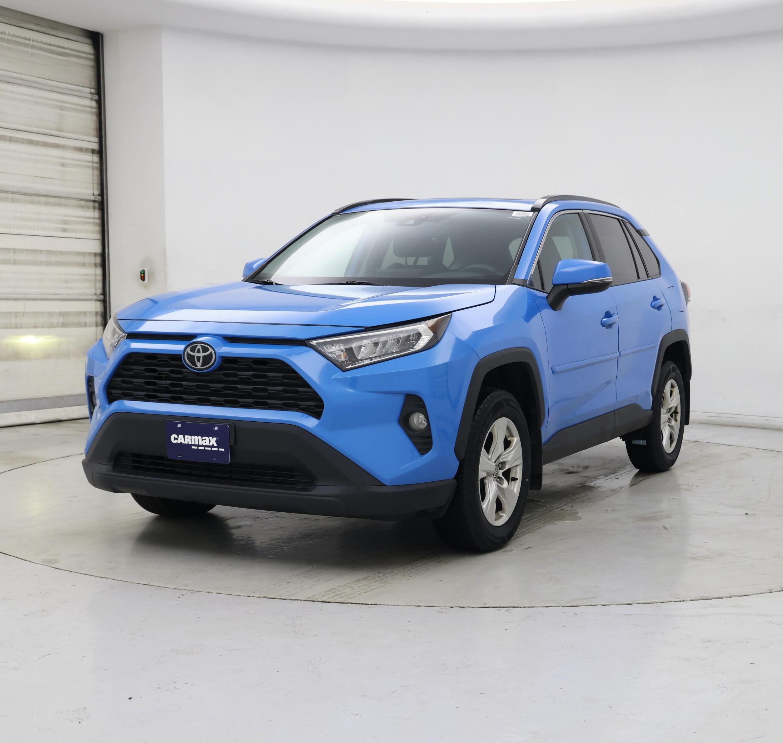 Thumbnail: 2021 Toyota RAV4 - 4