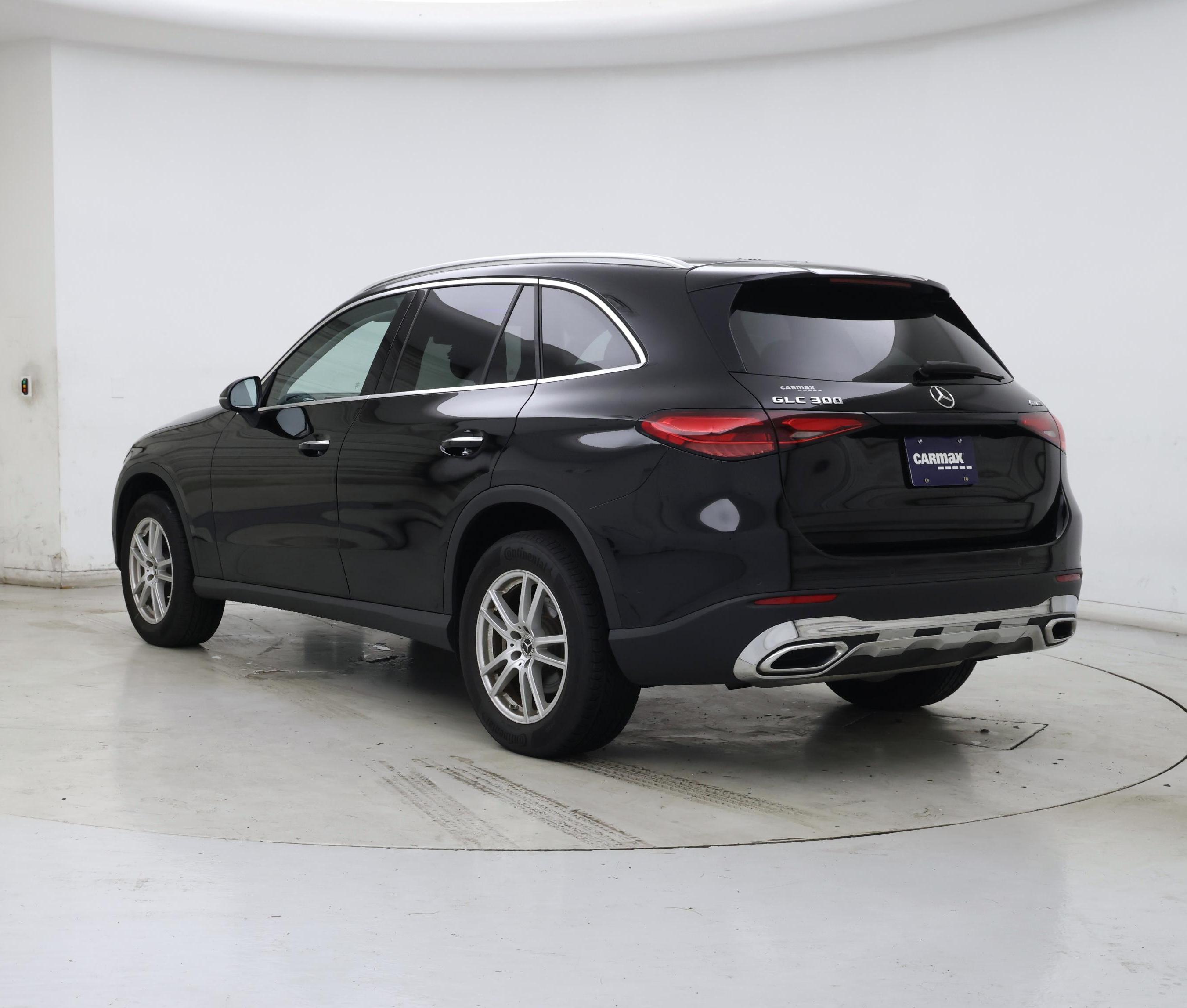 Thumbnail: 2023 Mercedes-Benz GLC - 2
