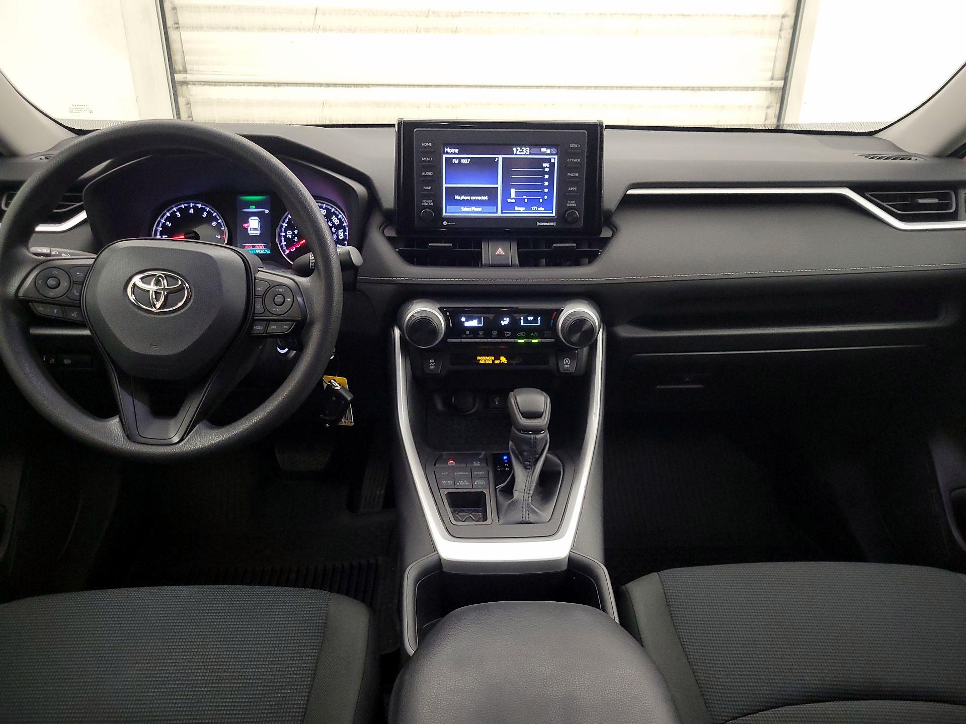 Thumbnail: 2022 Toyota RAV4 - 9
