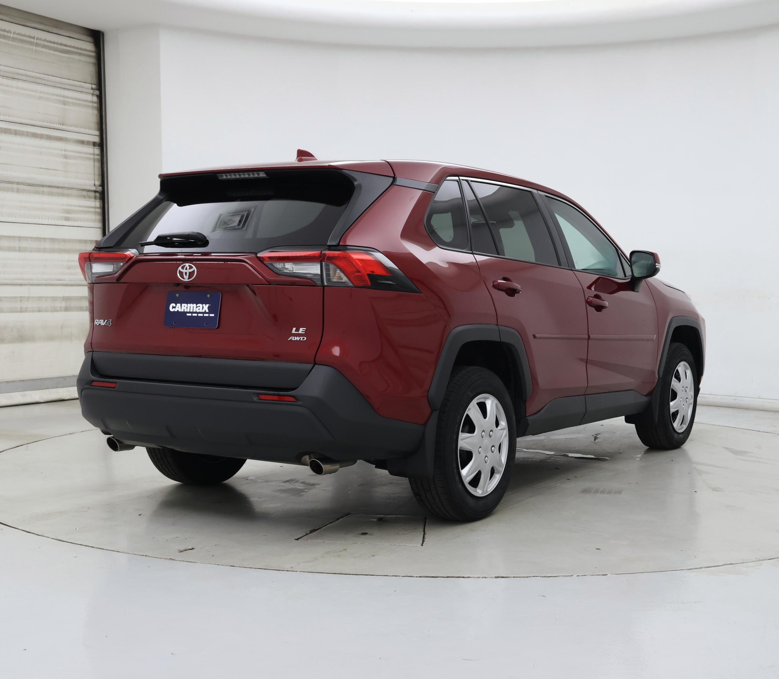 Thumbnail: 2022 Toyota RAV4 - 8