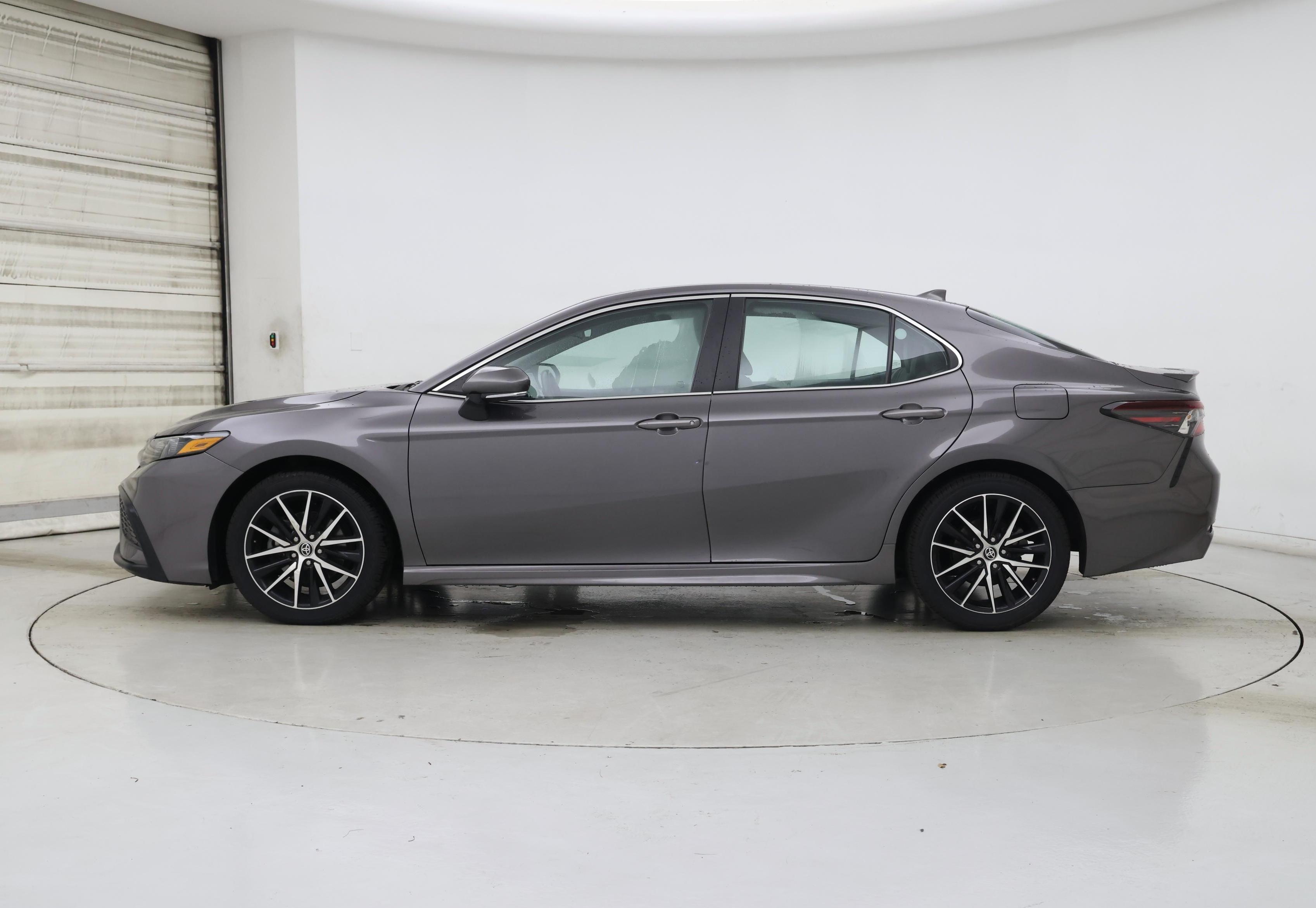 Thumbnail: 2023 Toyota Camry - 3